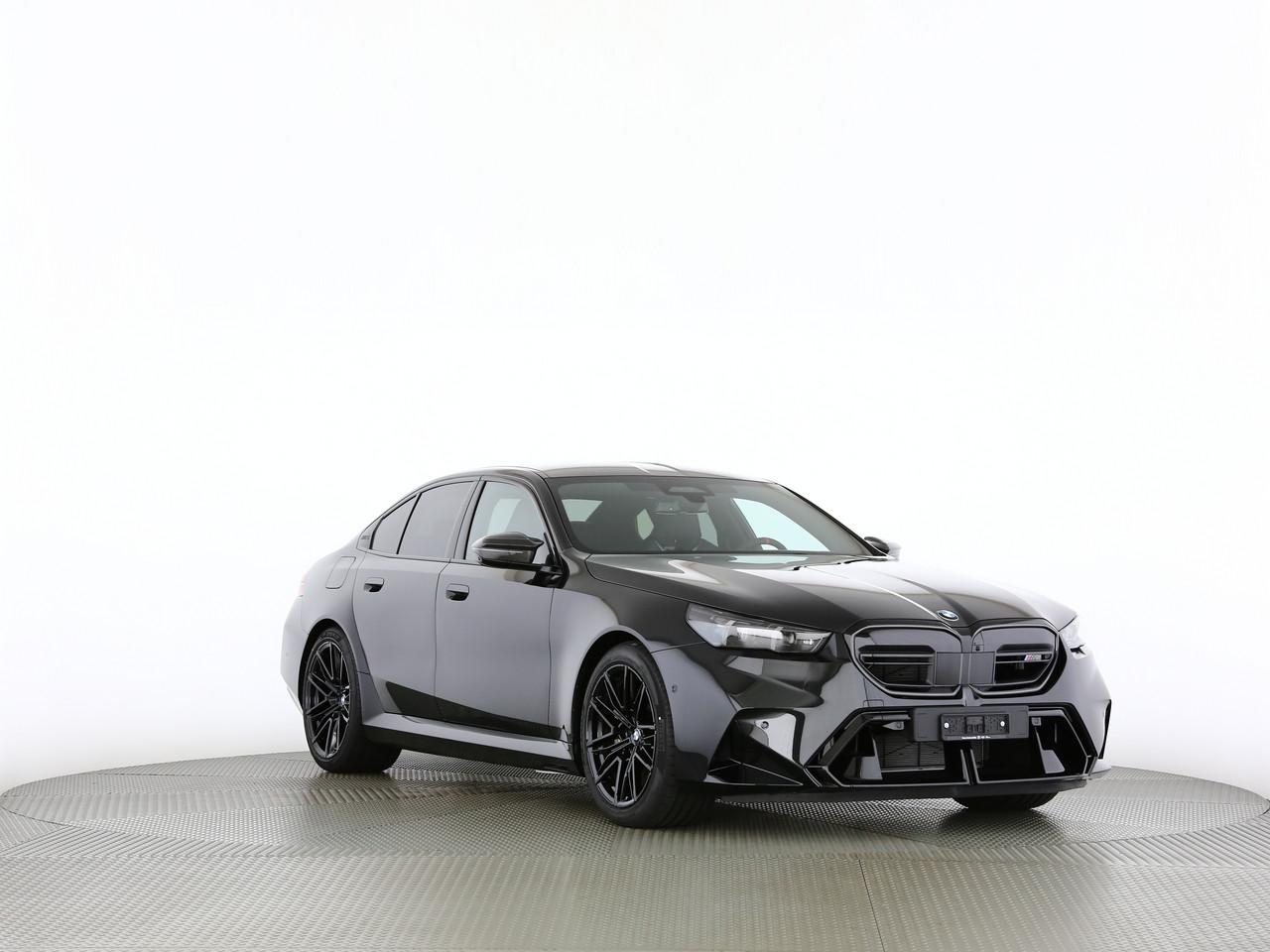 BMW M5 xDrive-image-20