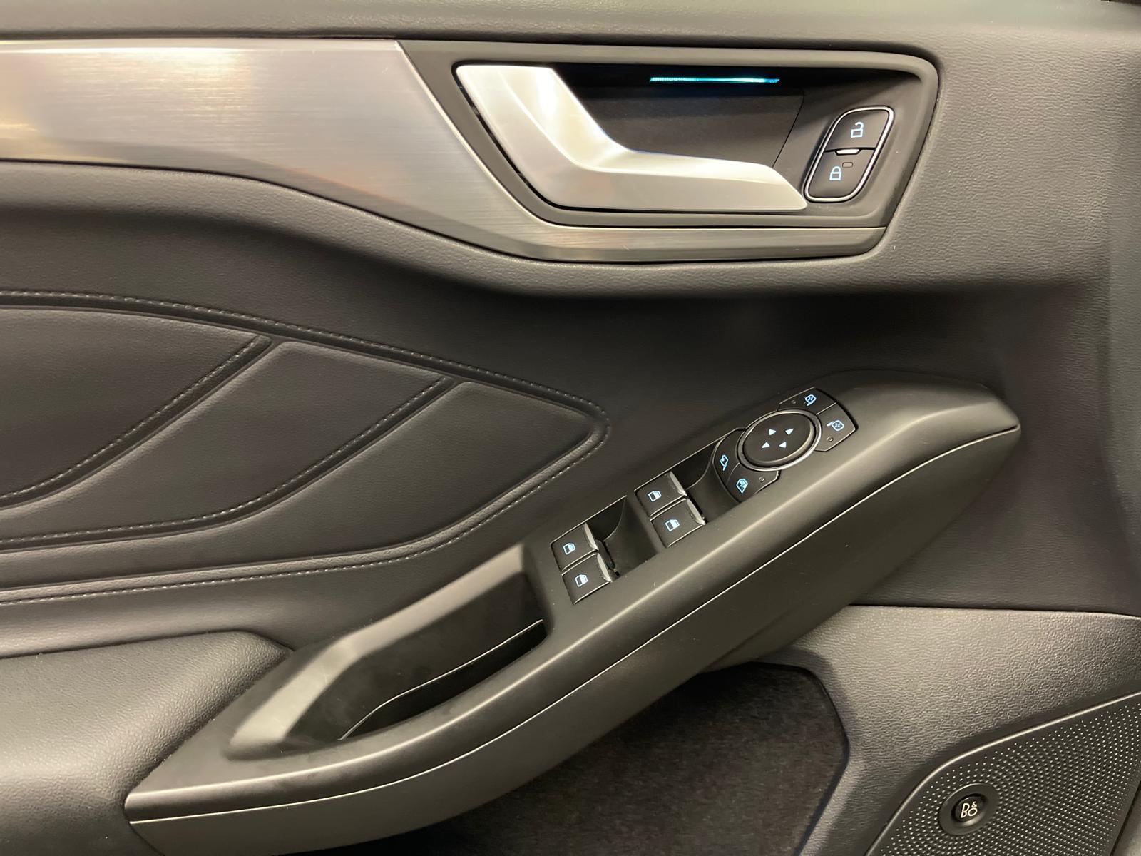 FORD Focus 1.5i EcoB SCTi 150 Titanium-image-15