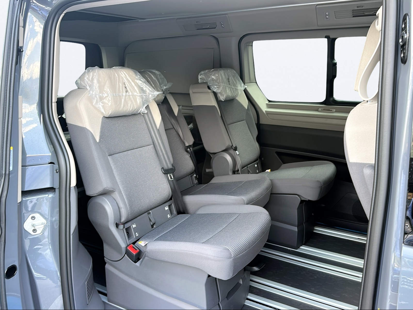 VW California 2.0 TDI Beach Camper Liberty-image-14