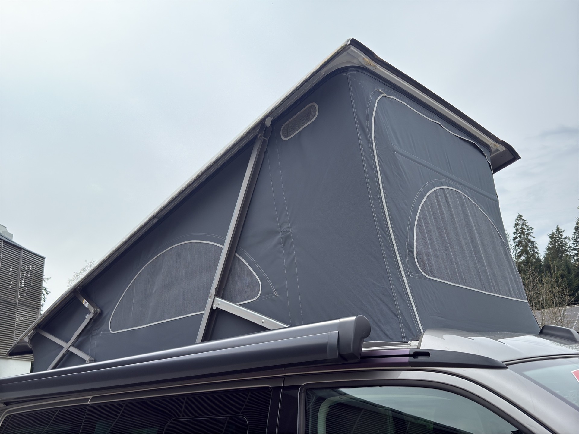 VW T6.1 California 2.0 TDI Ocean Bully-image-12