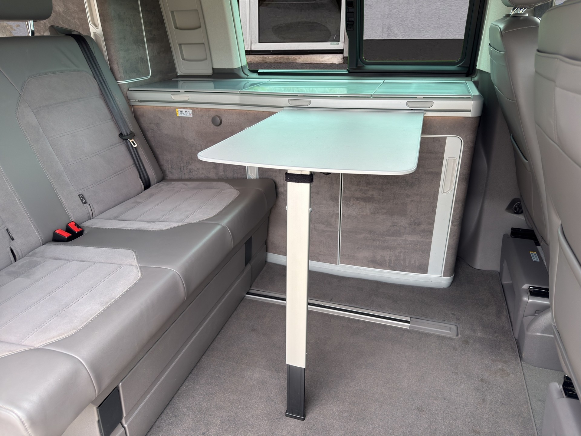 VW T6.1 California 2.0 TDI Ocean Bully-image-18
