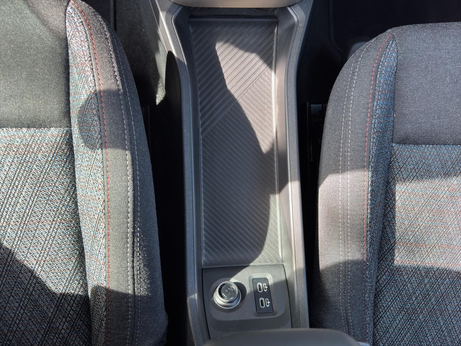 MINI F66 1.5i Cooper C Paket XS-image-14