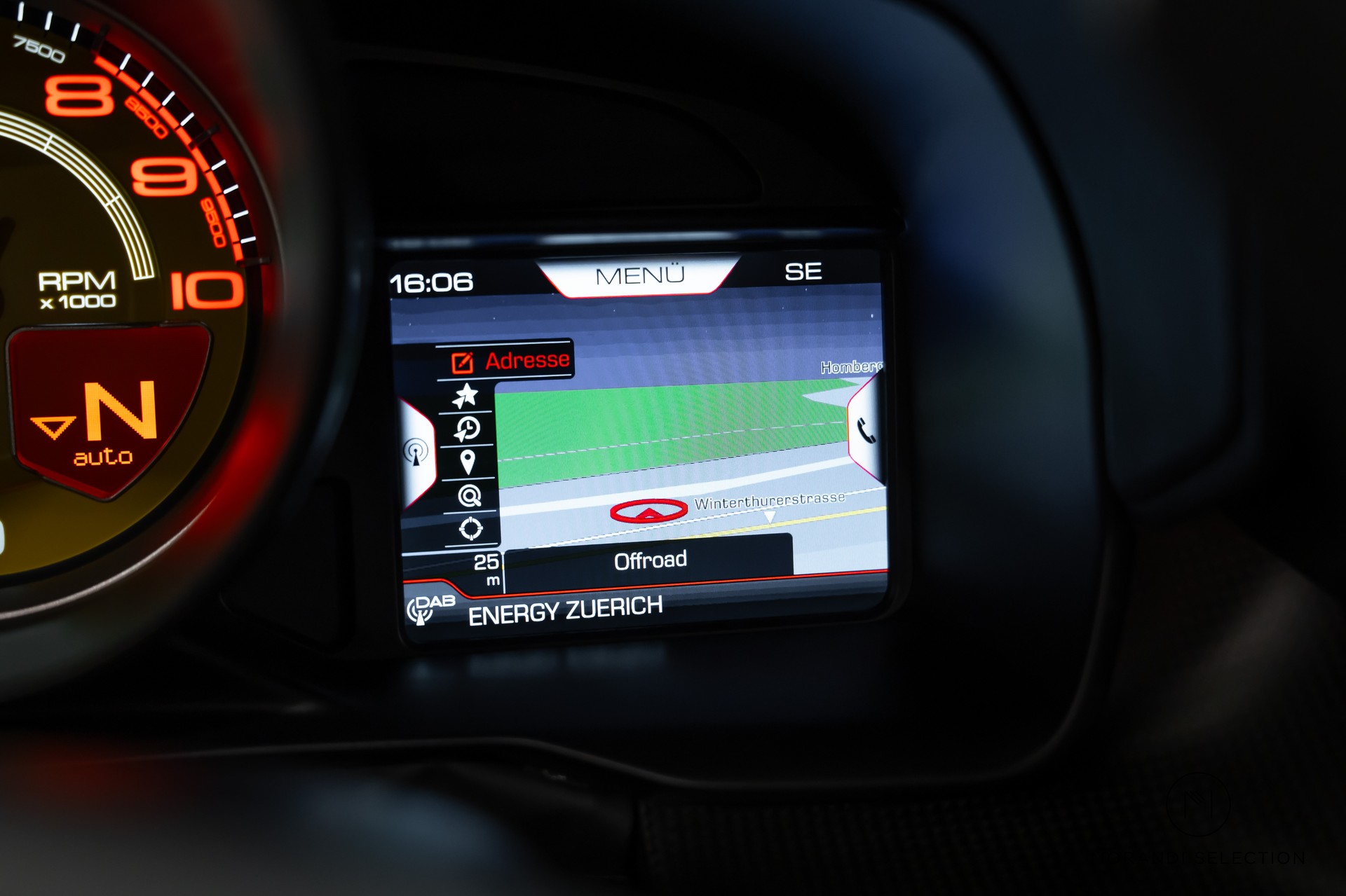 FERRARI F8 Tributo 3.9 Turbo-image-25