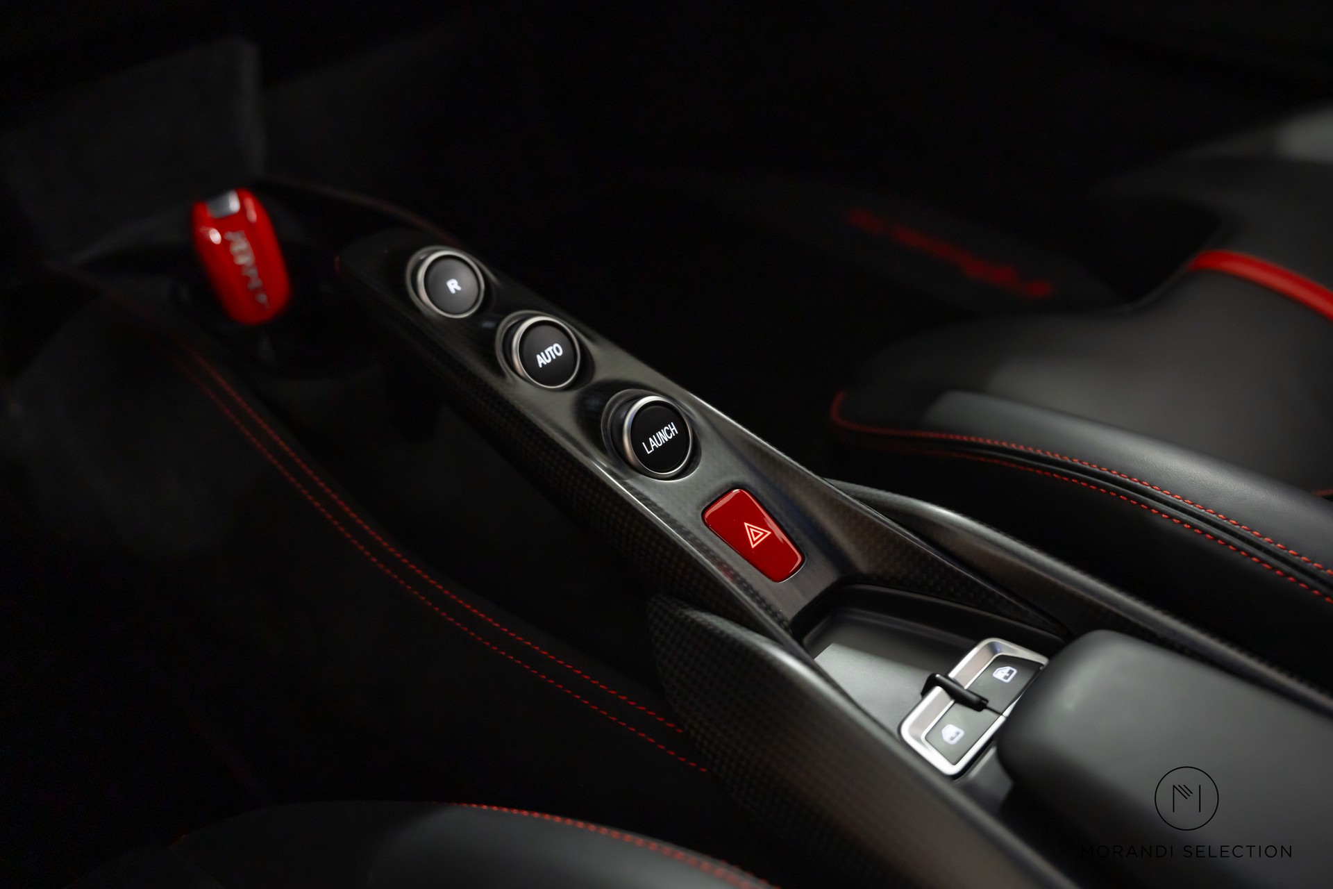 FERRARI F8 Tributo 3.9 Turbo-image-23