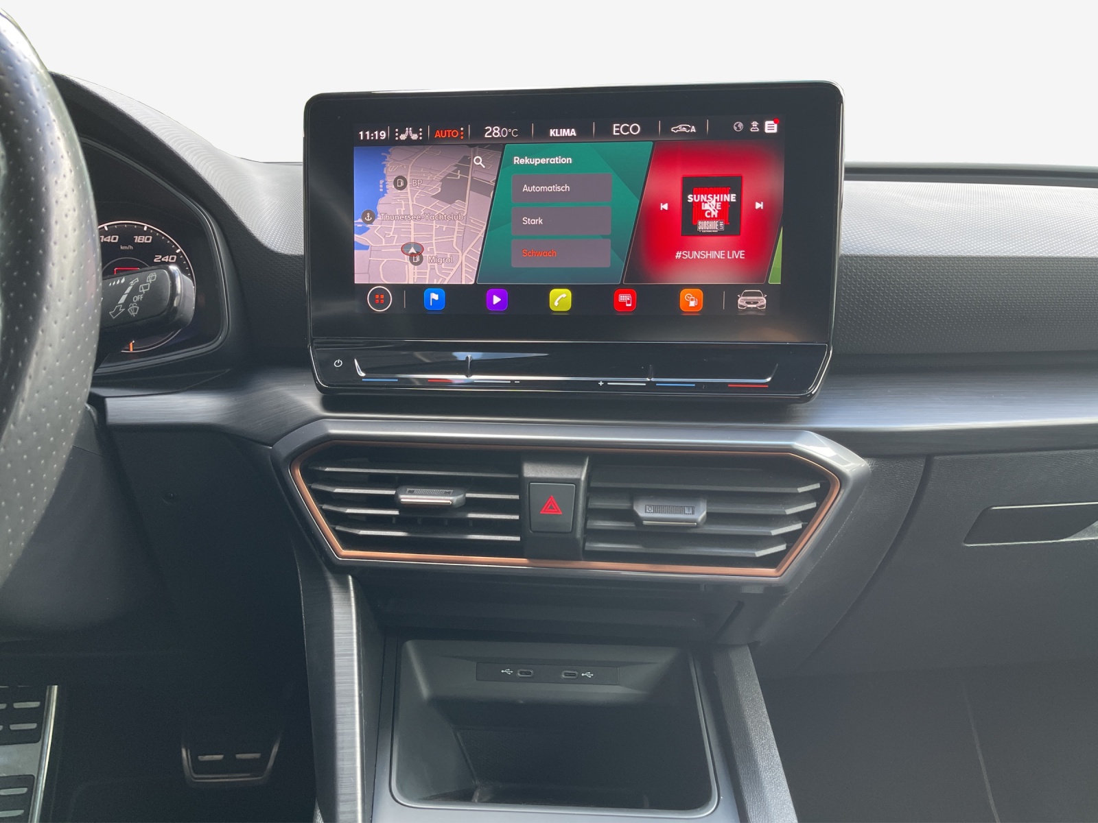 CUPRA LEON ST 1.4 e-HYBRID pHEV DSG-image-10