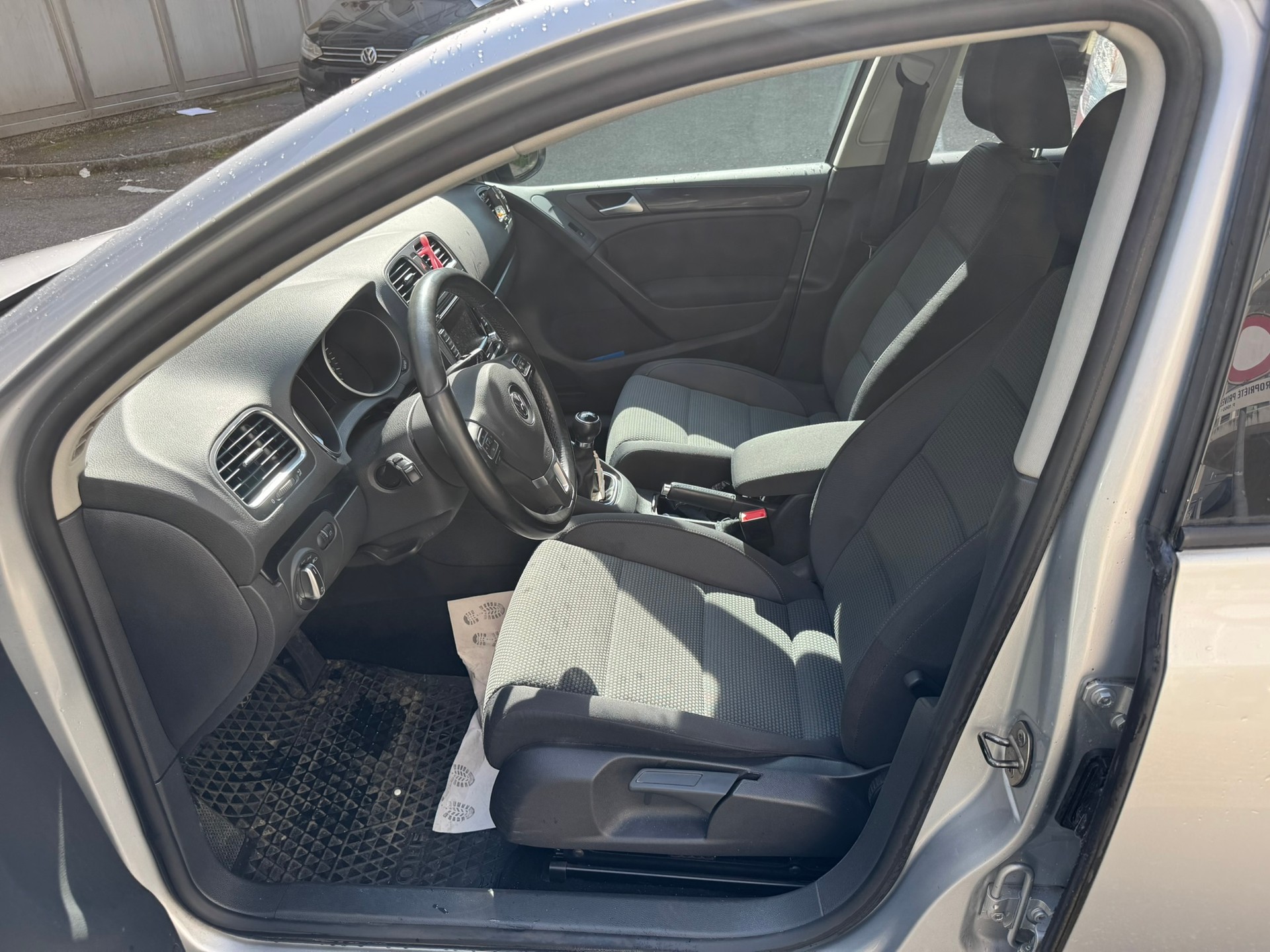 VW Golf 1.2 TSI BlueMotion Technology Team-image-9