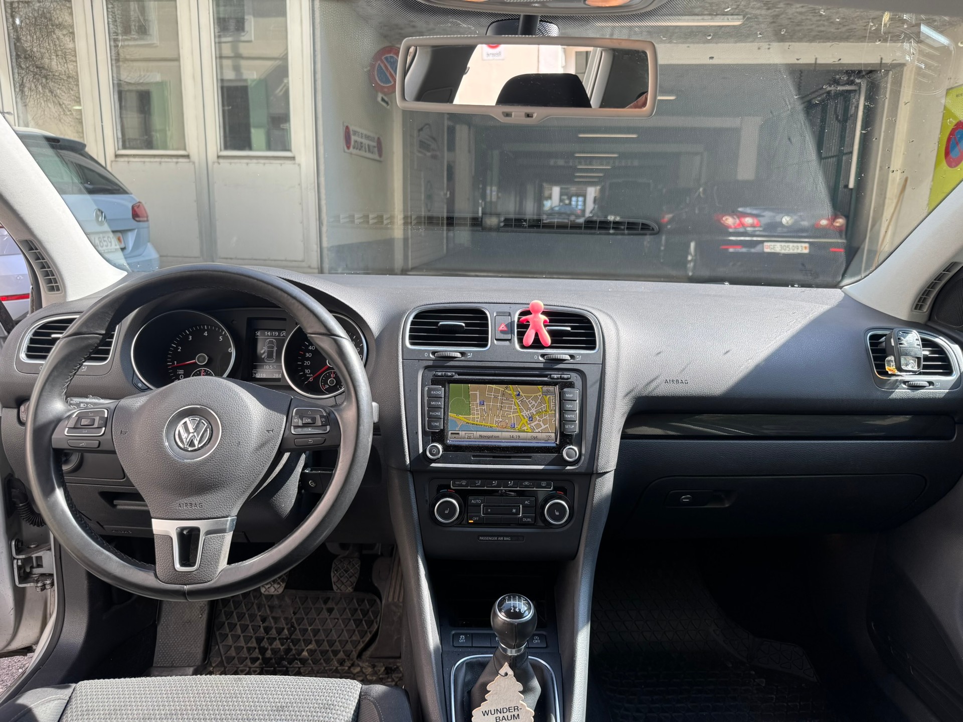 VW Golf 1.2 TSI BlueMotion Technology Team-image-10