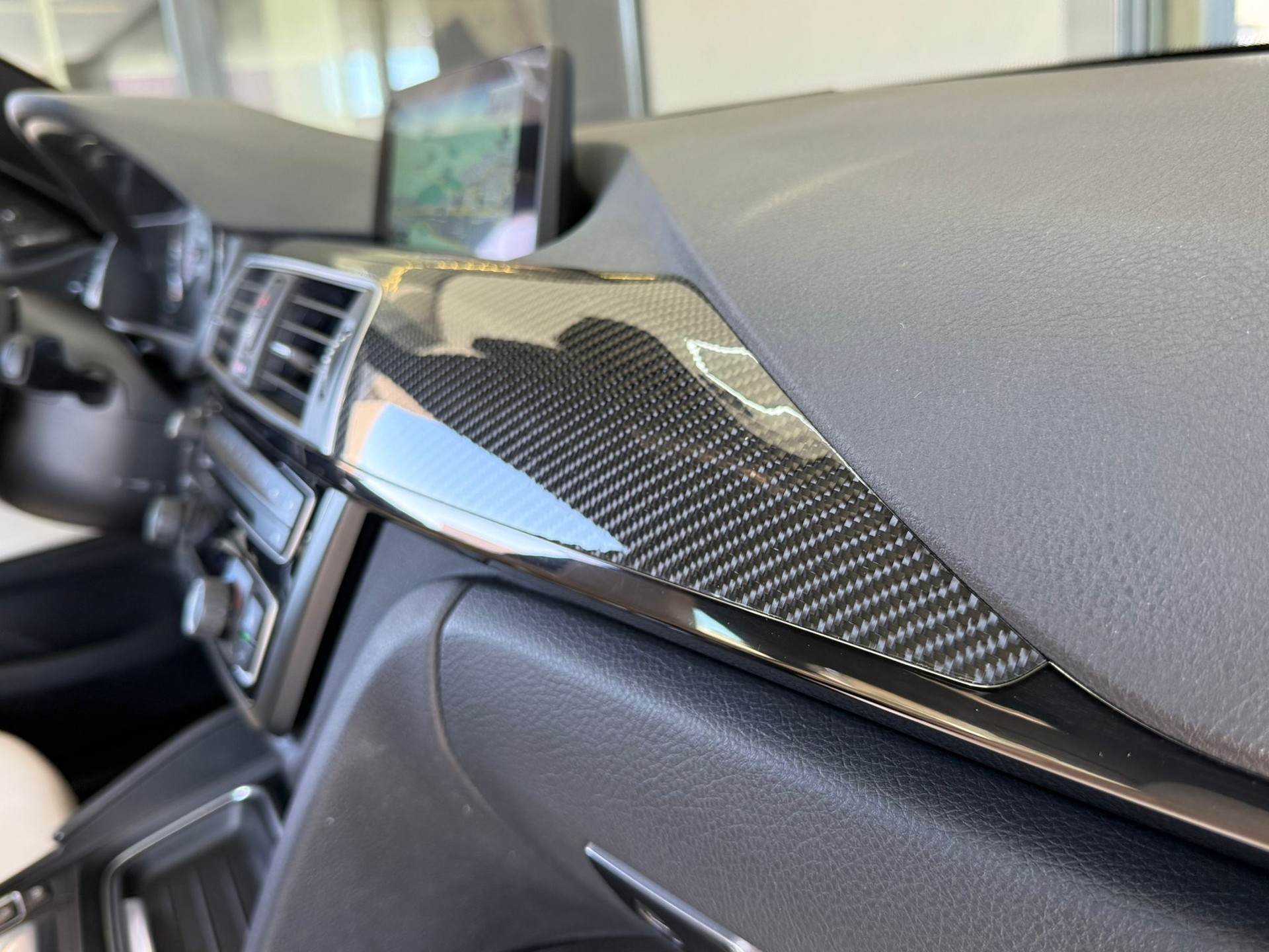BMW M4 Coupé DKG *CH-Fahrzeug* *Original Zustand* *Frisch ab MFK*-image-18