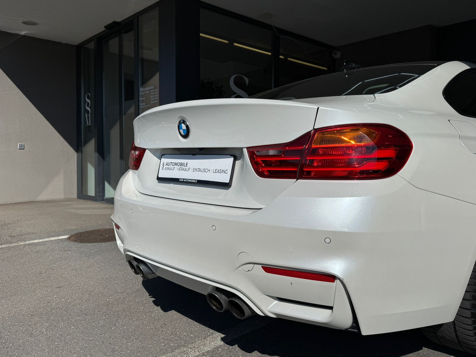 BMW M4 Coupé DKG *CH-Fahrzeug* *Original Zustand* *Frisch ab MFK*-image-11