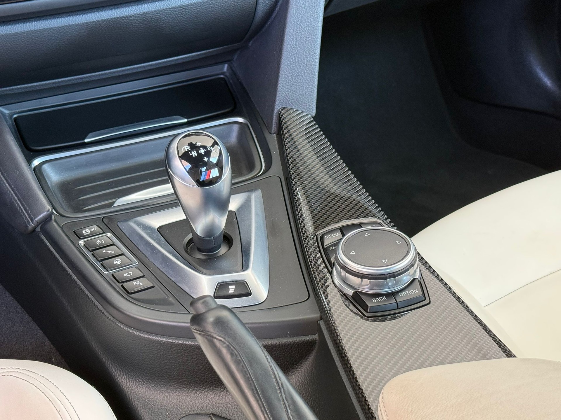 BMW M4 Coupé DKG *CH-Fahrzeug* *Original Zustand* *Frisch ab MFK*-image-27