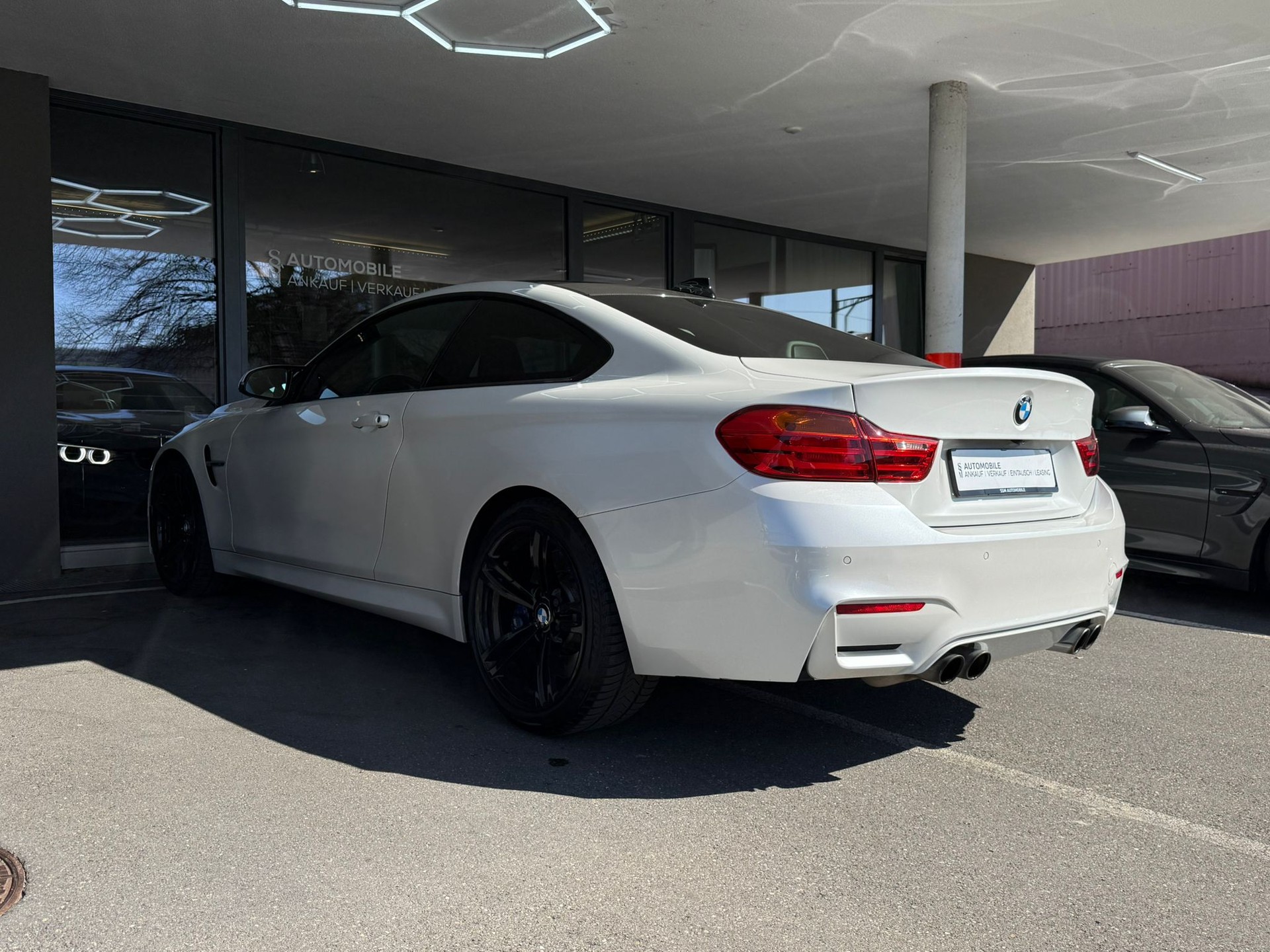 BMW M4 Coupé DKG *CH-Fahrzeug* *Original Zustand* *Frisch ab MFK*-image-10