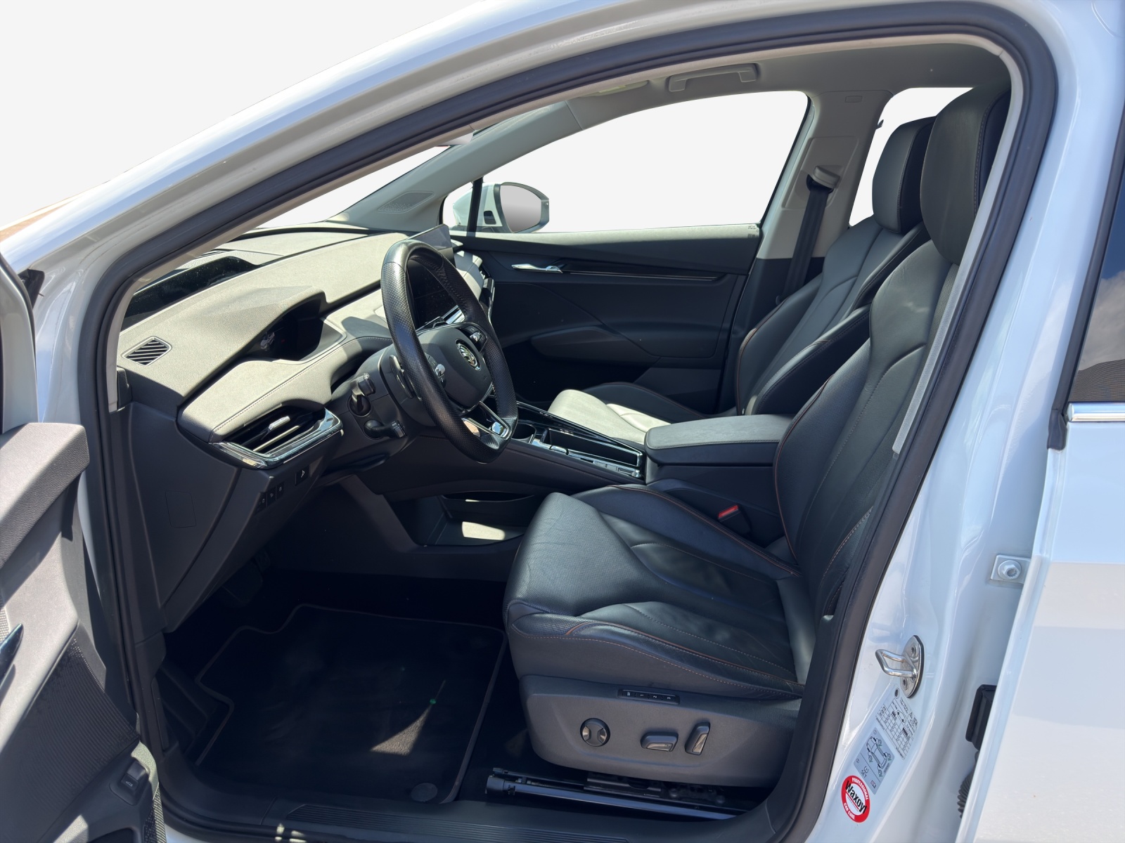SKODA Enyaq iV 80-image-8