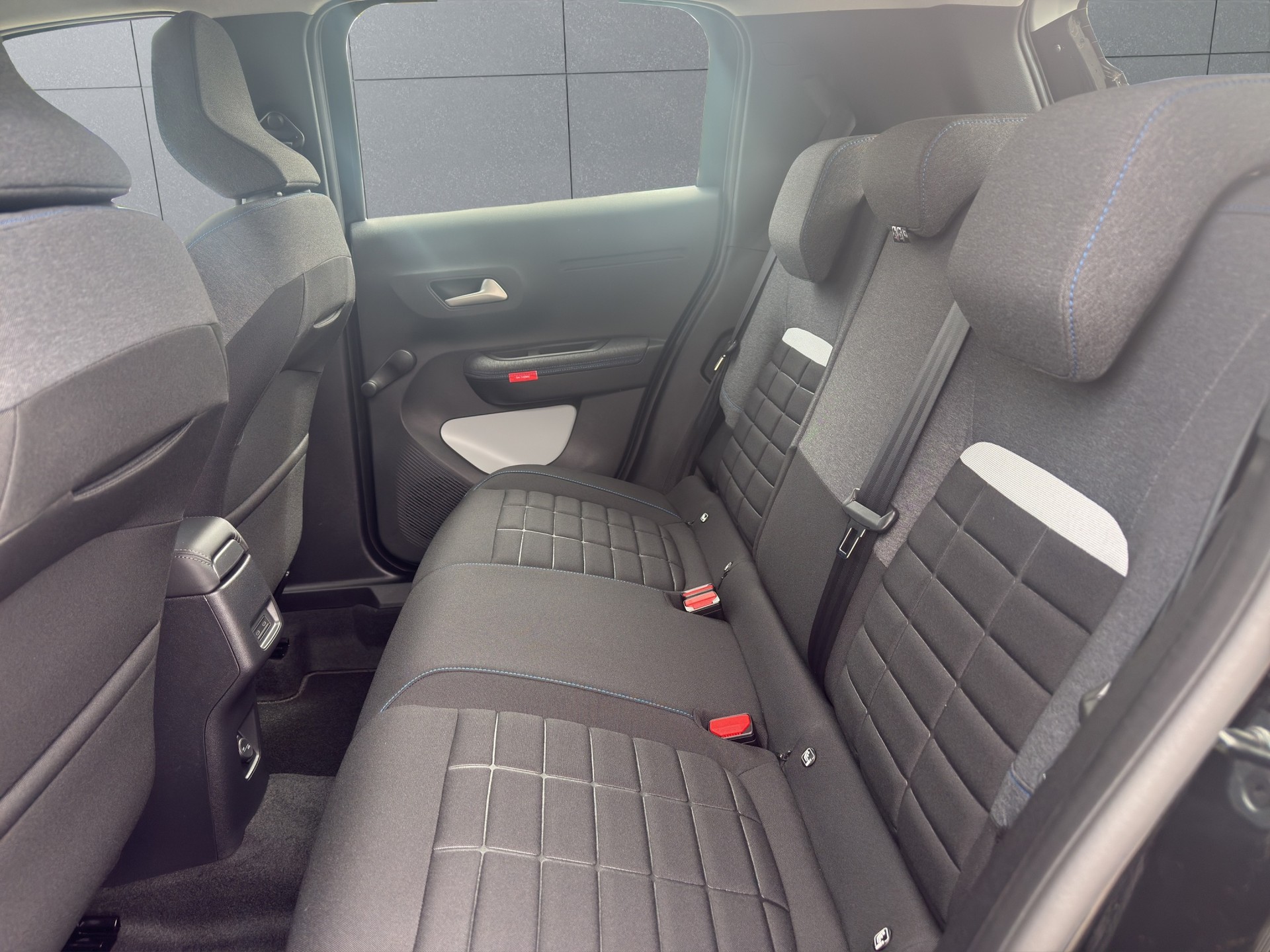CITROEN C3 1.2 Hybrid Tonic-image-10