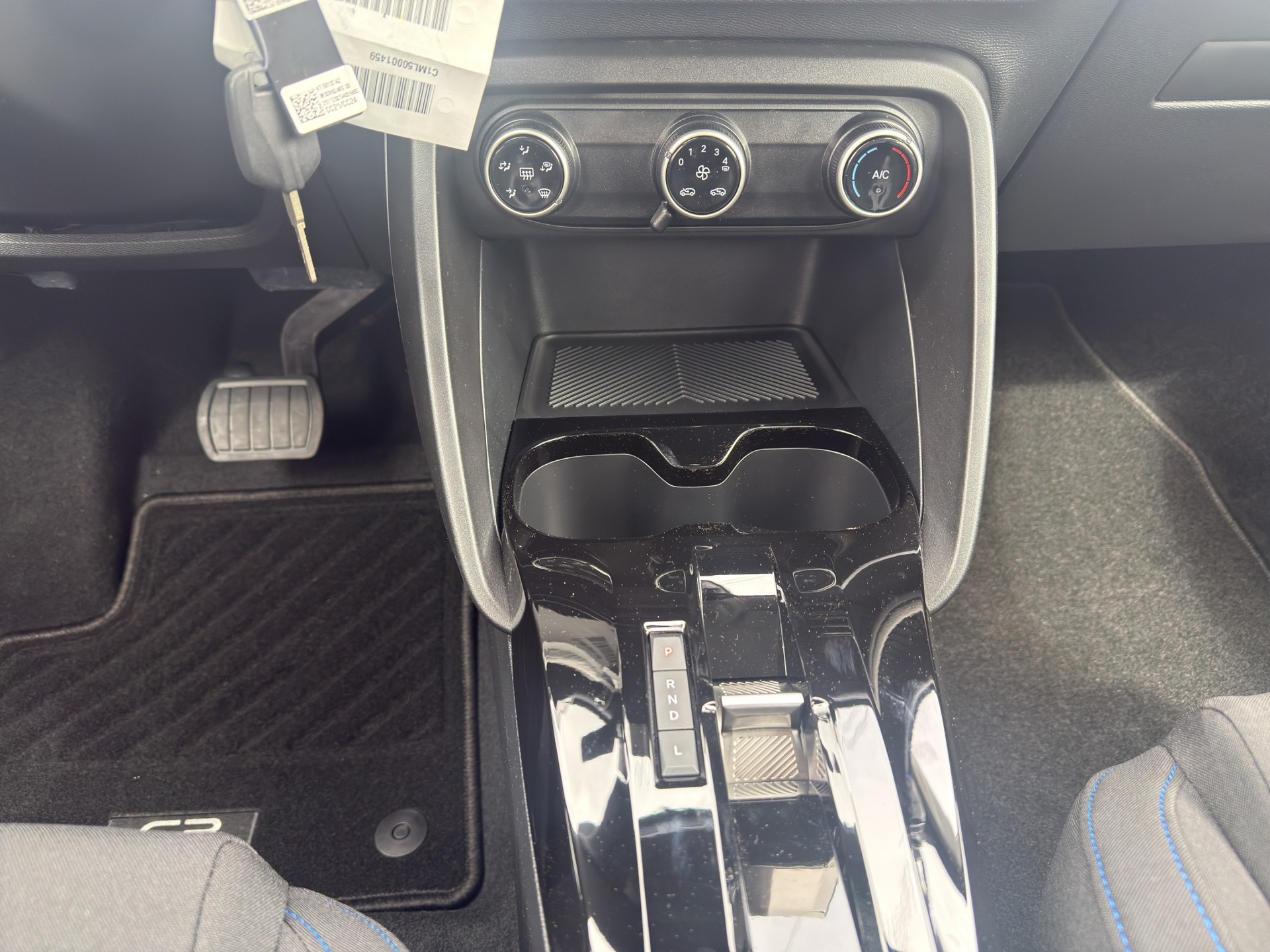 CITROEN C3 1.2 Hybrid Tonic-image-12
