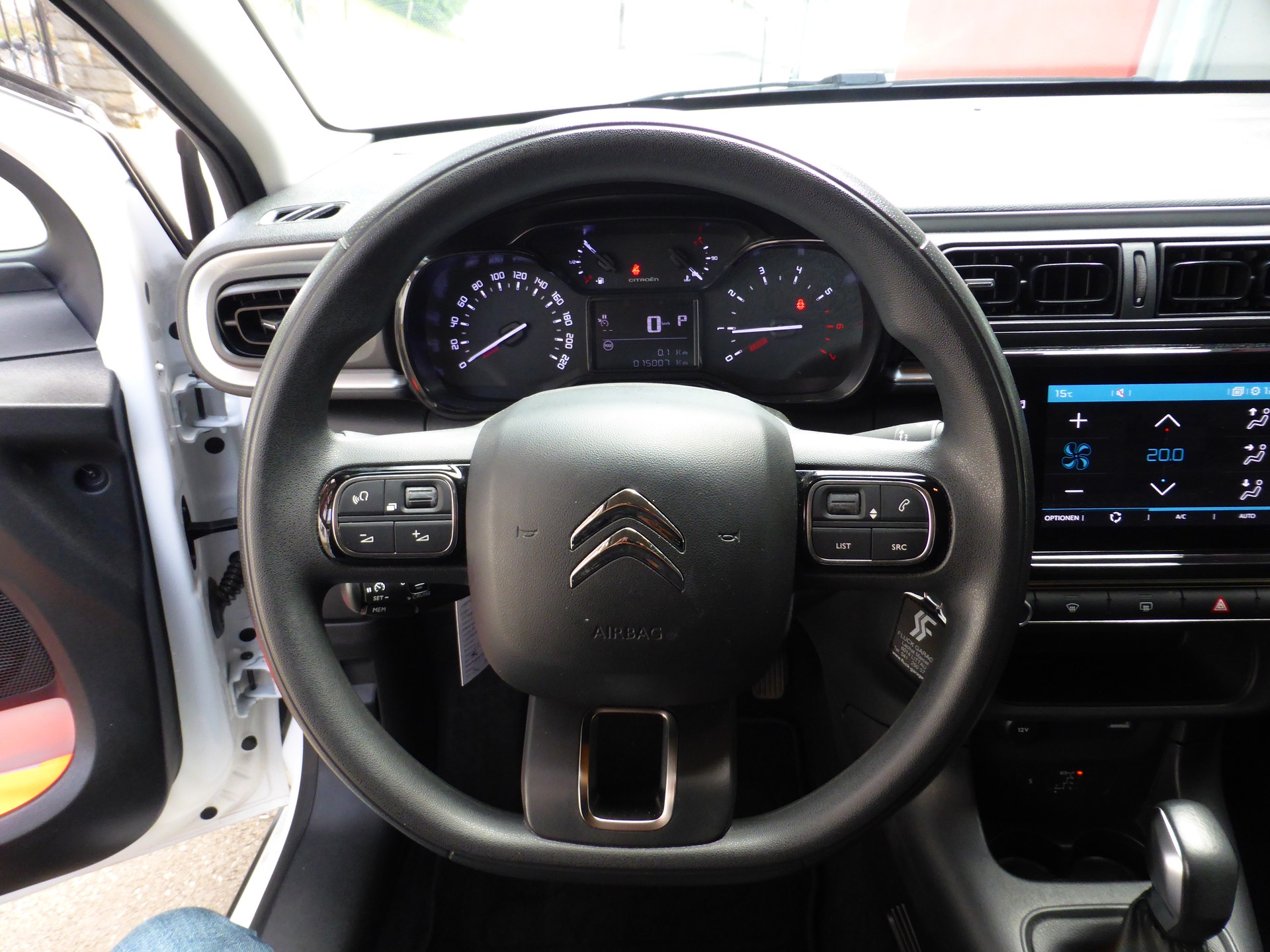 CITROEN C3 1.2i PureTech Swiss Edition EAT6-image-15