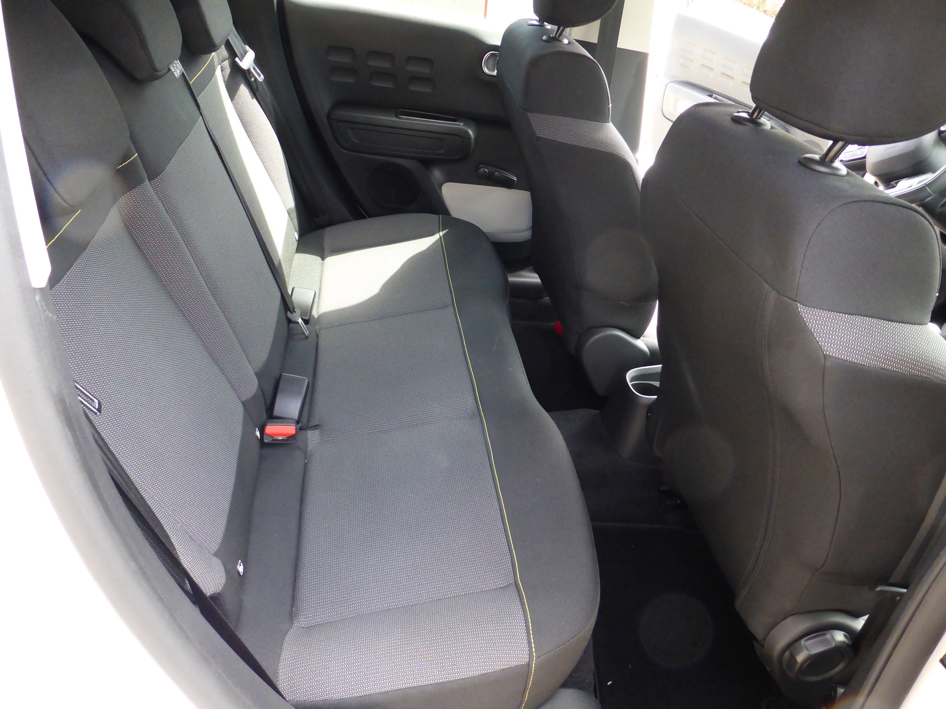 CITROEN C3 1.2i PureTech Swiss Edition EAT6-image-10