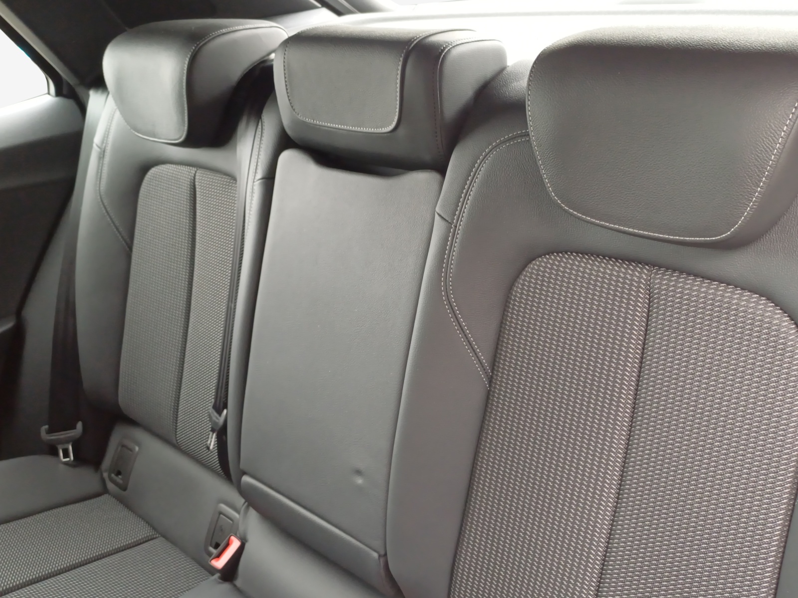 AUDI Q2 40 TFSI S line Attraction quattro S-tronic-image-11