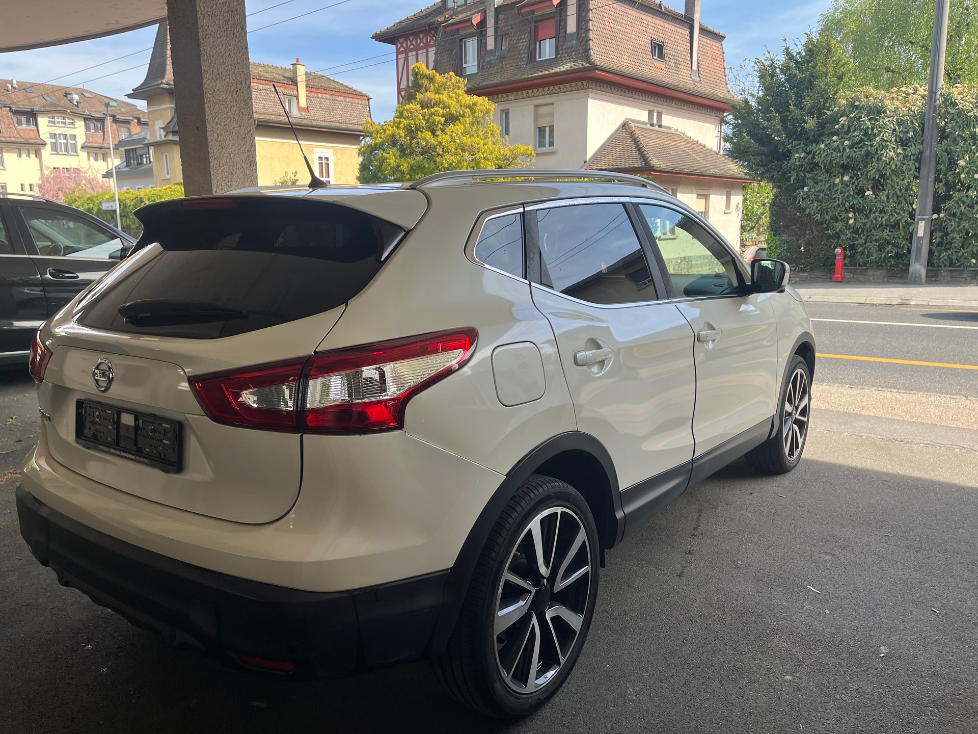 NISSAN Qashqai 1.2 DIG-T 360° Xtronic CVT-image-3