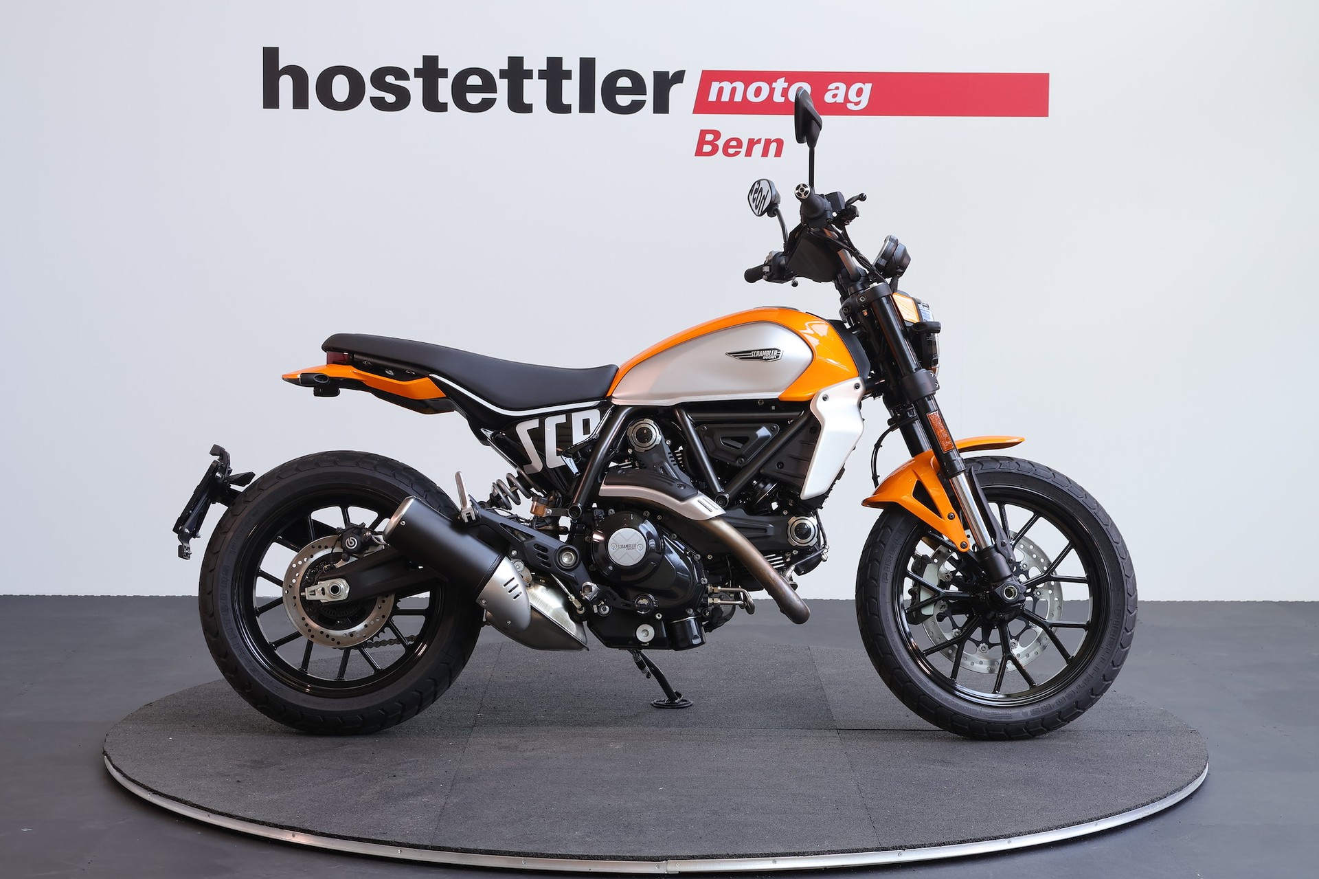 DUCATI Scrambler Icon-showroom-element-1