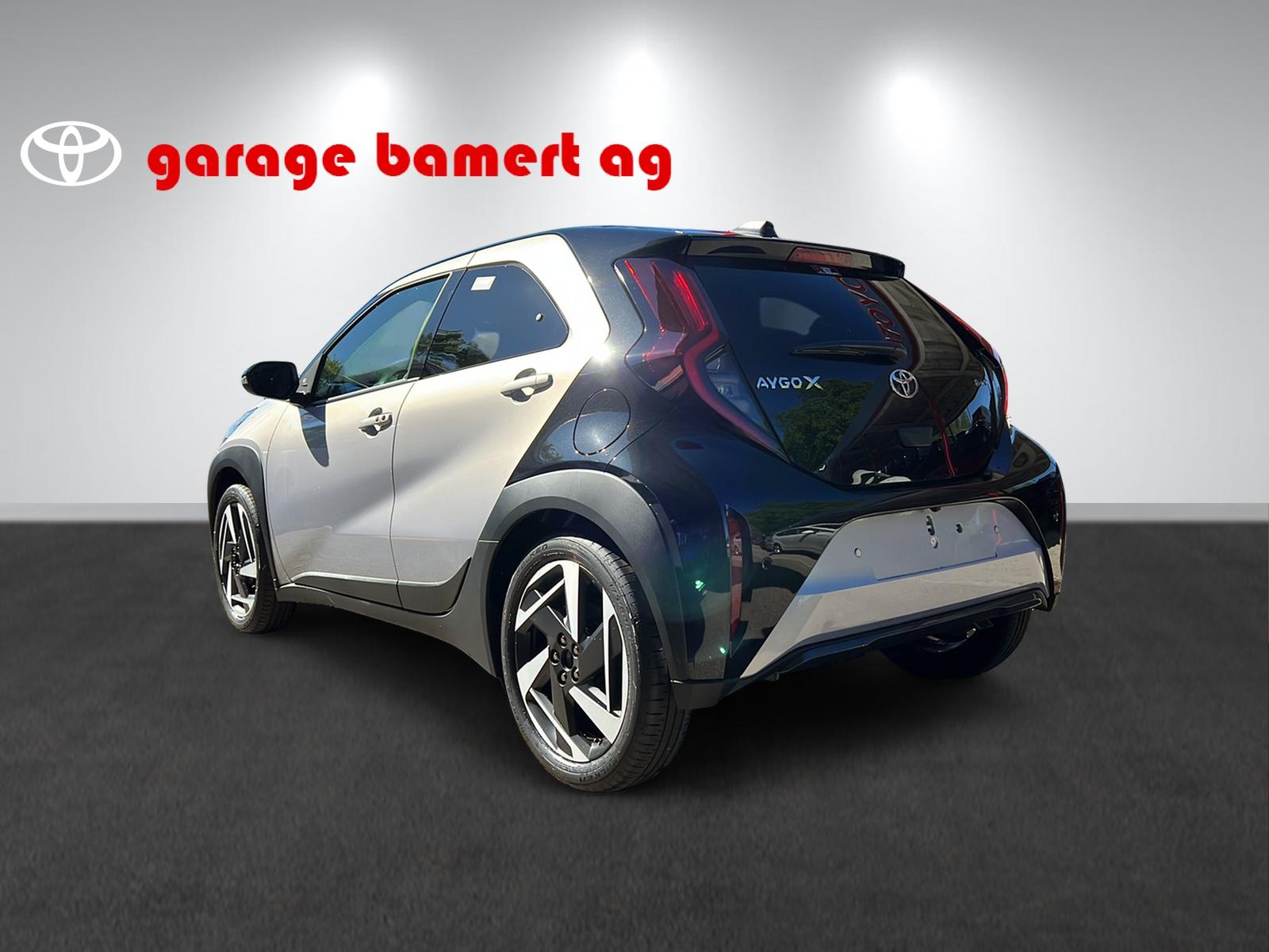 TOYOTA Aygo X 1.5 VVT-i HSD Style-image-3