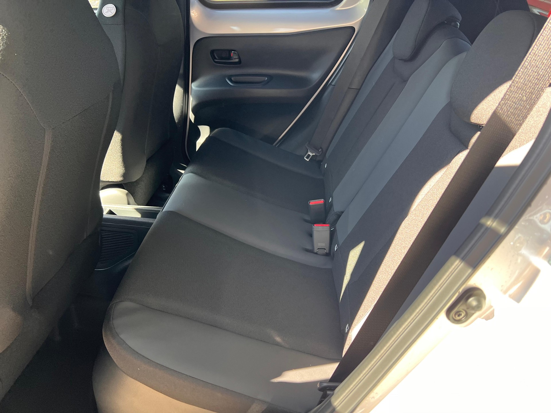 TOYOTA Aygo X 1.5 VVT-i HSD Style-image-9