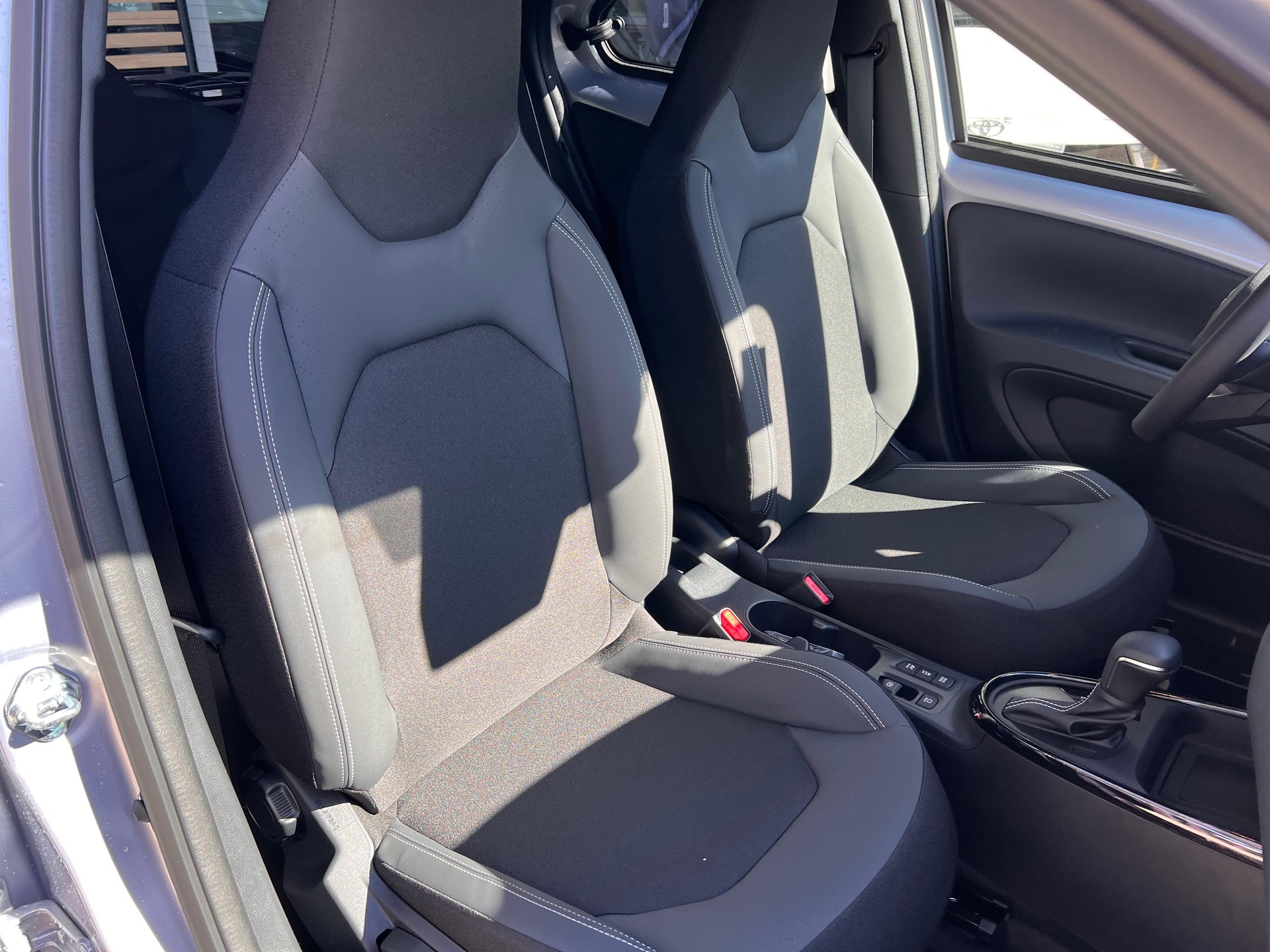 TOYOTA Aygo X 1.5 VVT-i HSD Style-image-13