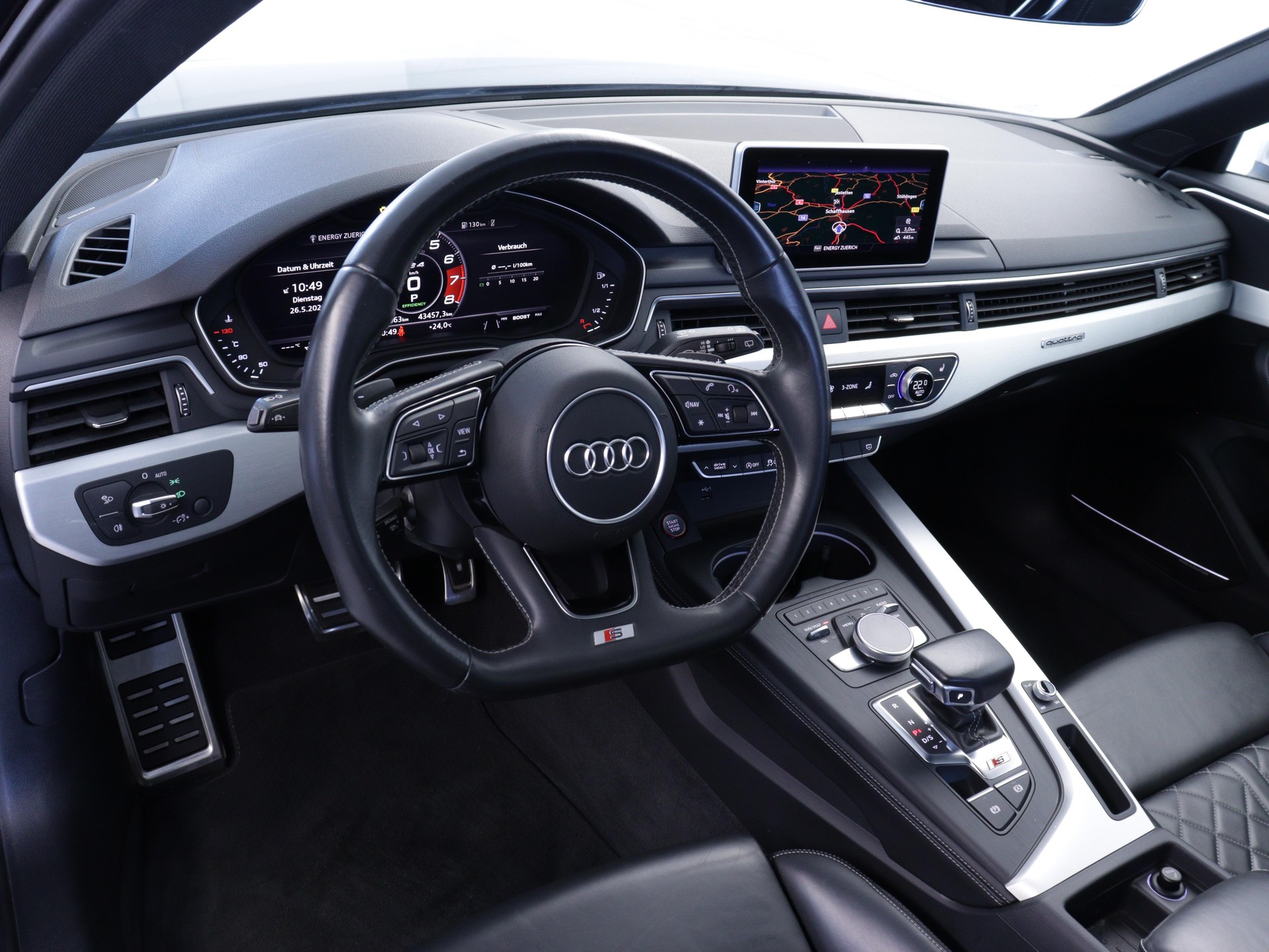 AUDI S4 Avant 3.0 V6 TFSI quattro S-Tronic-image-5