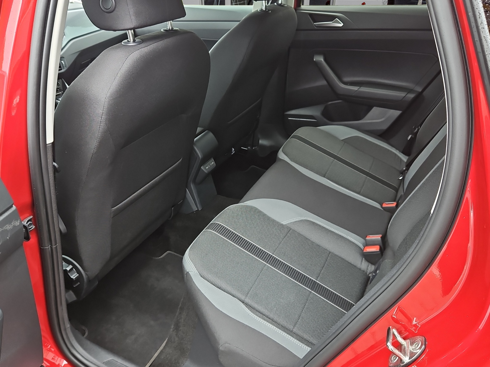 VW Polo 1.0 TSI Style DSG-image-18