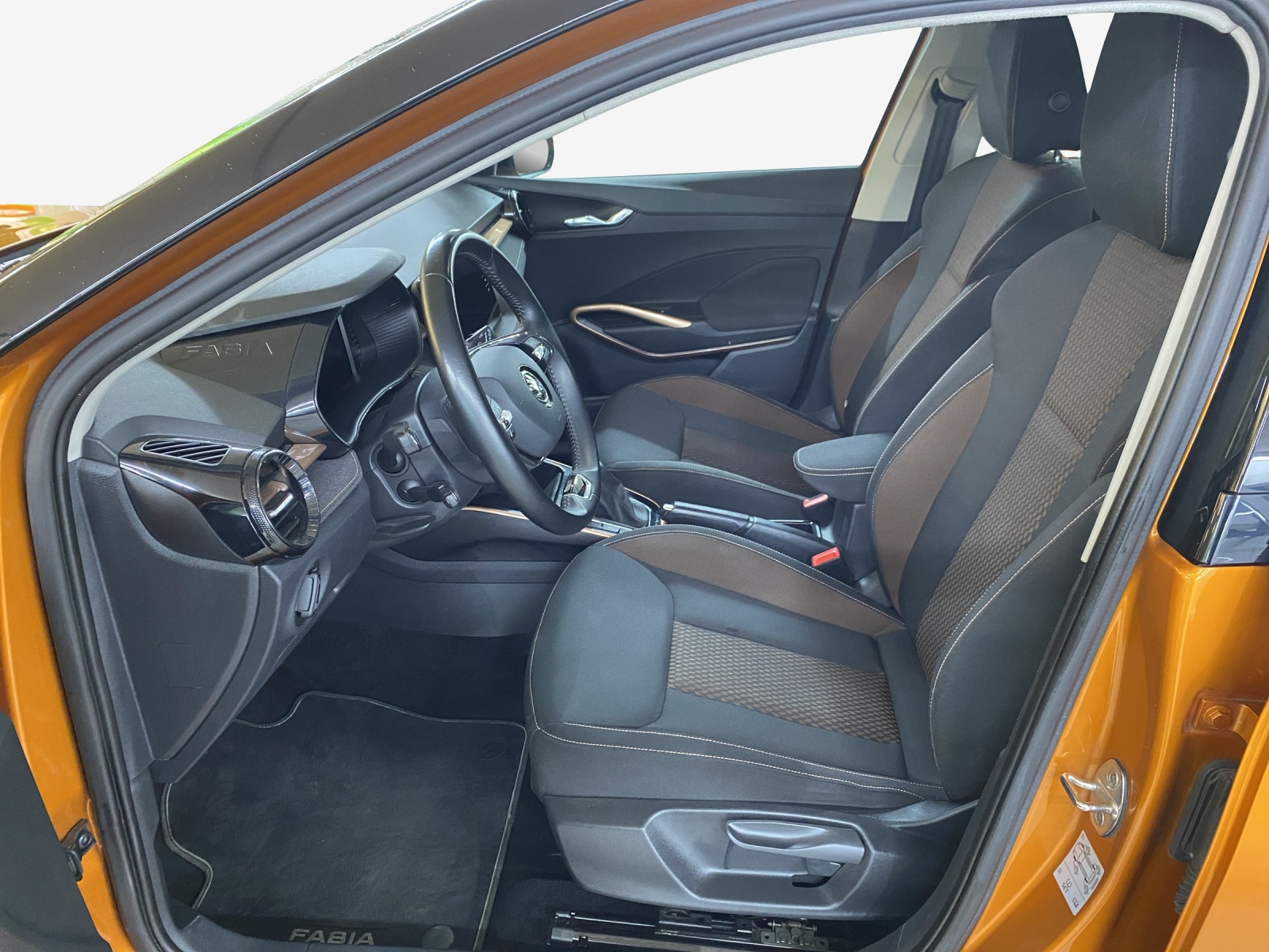 SKODA Fabia 1.0 TSI First Edition-image-7