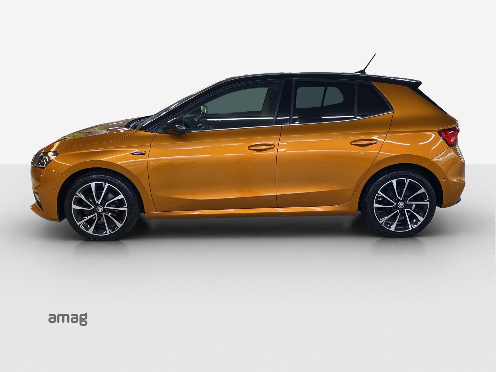 SKODA Fabia 1.0 TSI First Edition-image-1