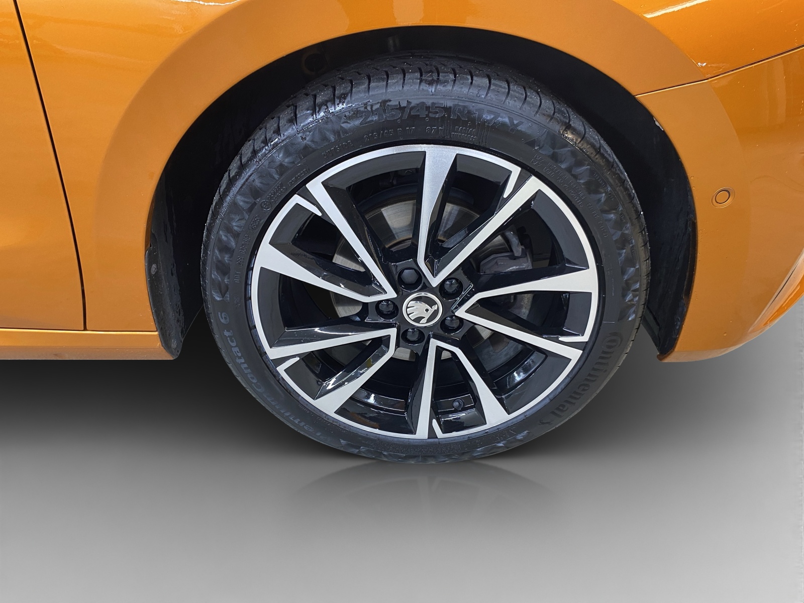 SKODA Fabia 1.0 TSI First Edition-image-14