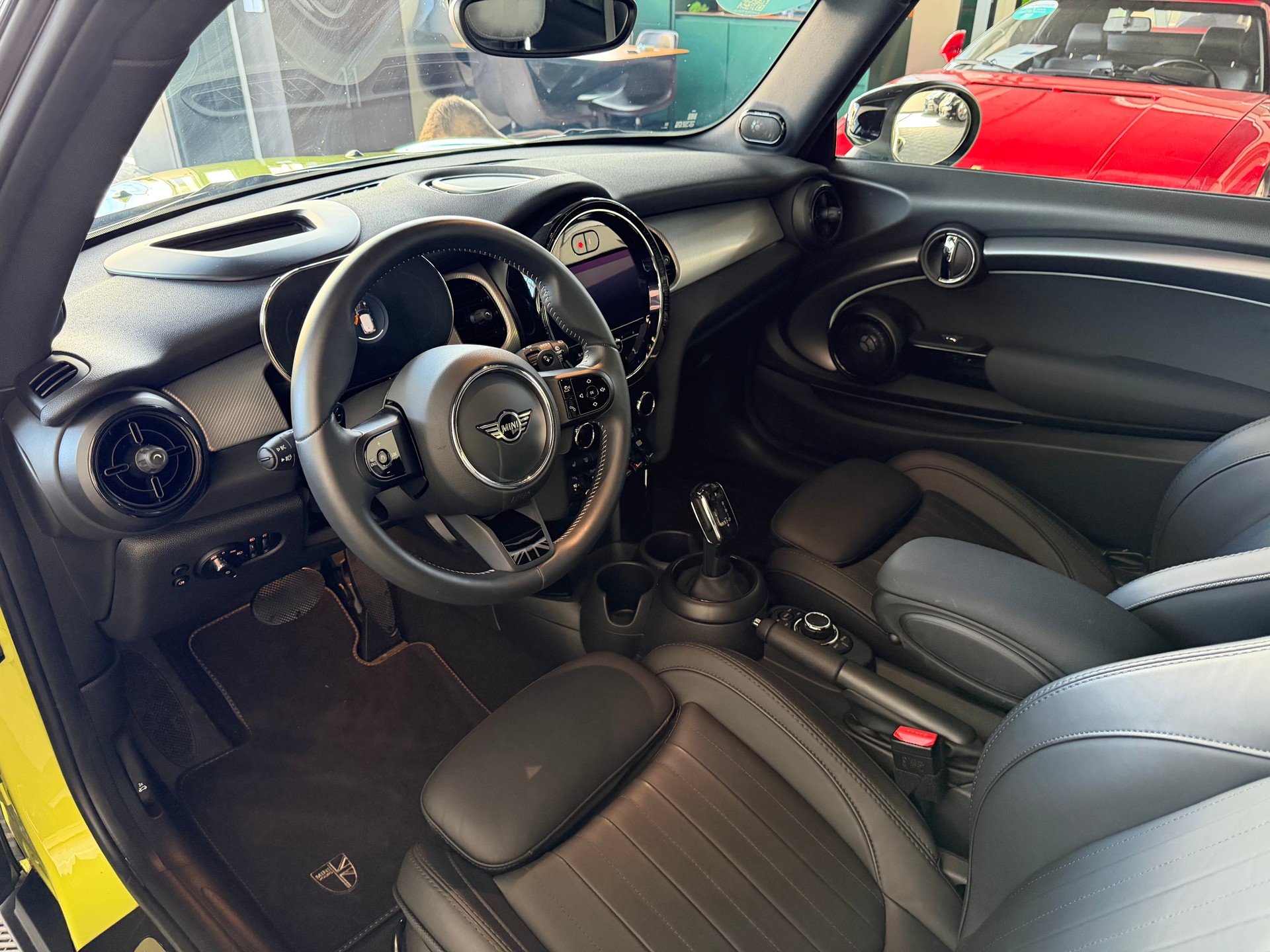 MINI Cooper S 178 PS (CH) MINI YOURS TRIM +PREMIUM PLUS Steptronic DKG-image-19