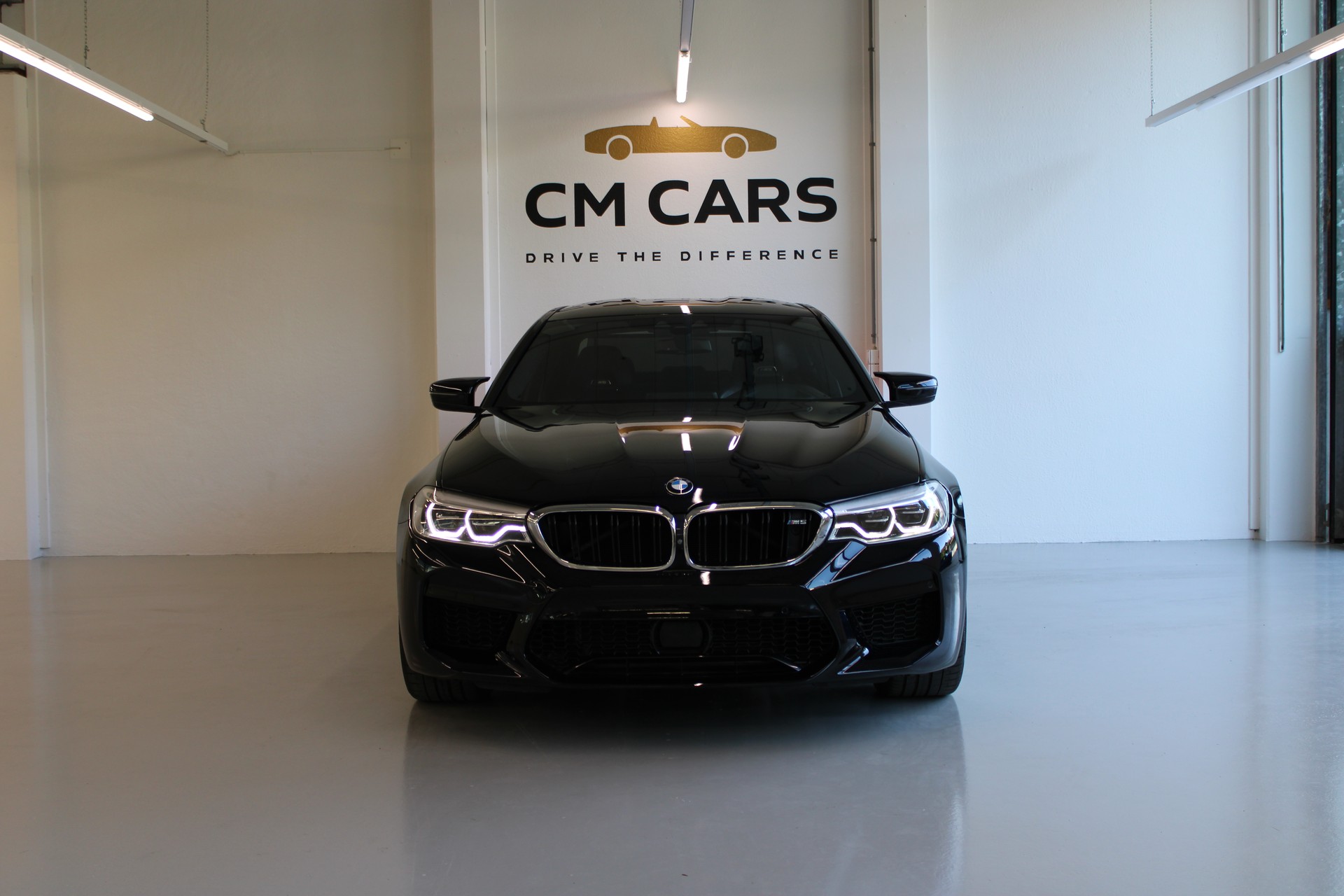 BMW M5 xDrive Drivelogic-showroom-element-1