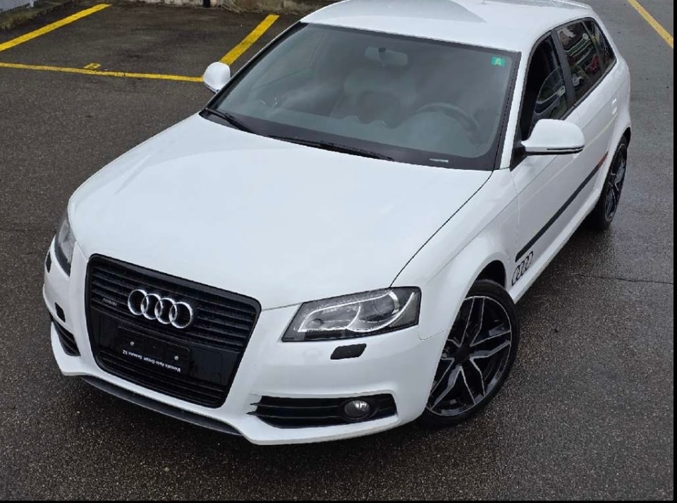 AUDI 2.0 16V T FSI Ambition quattro s-tronic-image-0