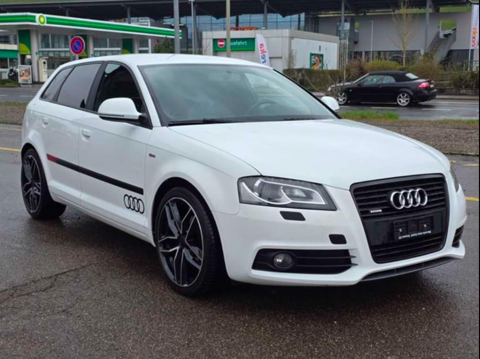 AUDI 2.0 16V T FSI Ambition quattro s-tronic-image-1