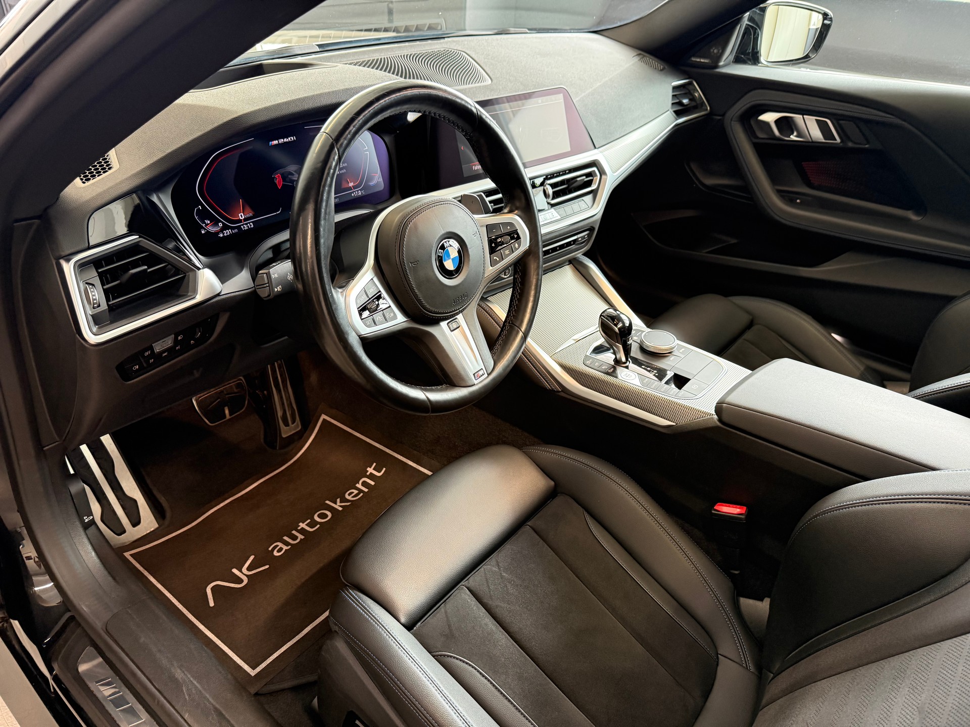 BMW M240i xDrive M Sport Pro Steptronic-image-6