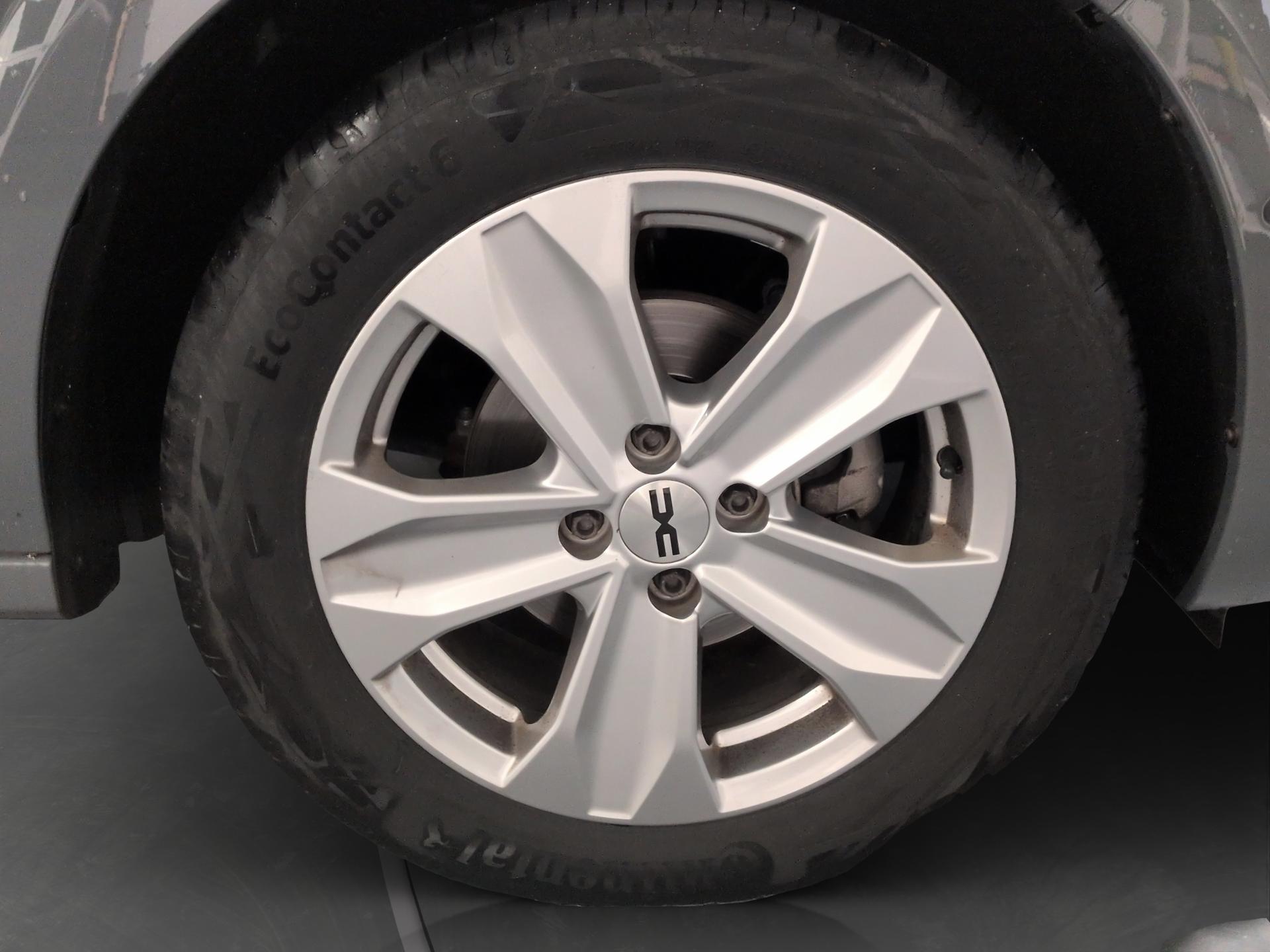 DACIA Sandero TCe 90 Expression CVT-image-17