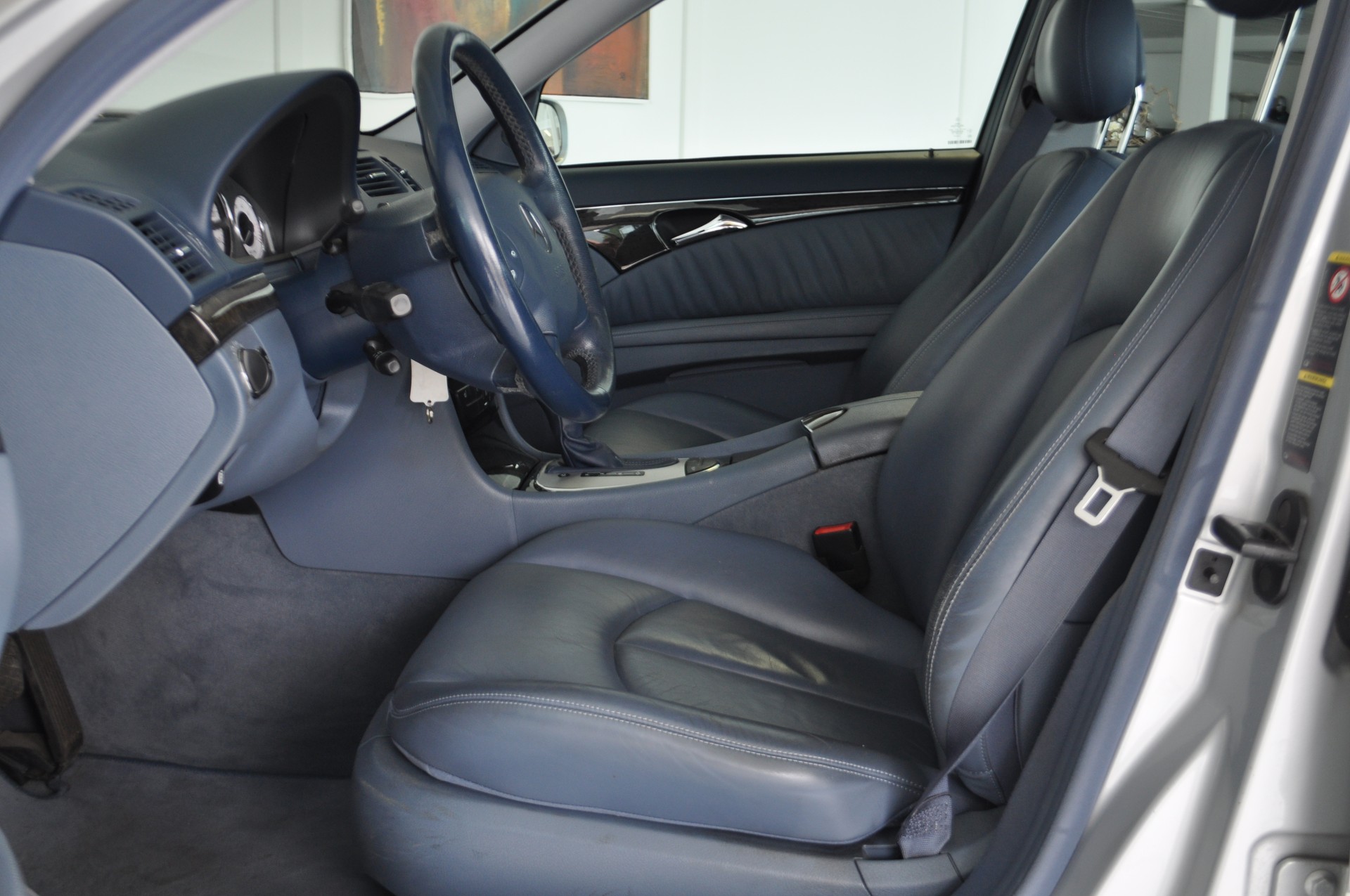 MERCEDES-BENZ E 320 Avantgarde 4Matic Automatic-image-8