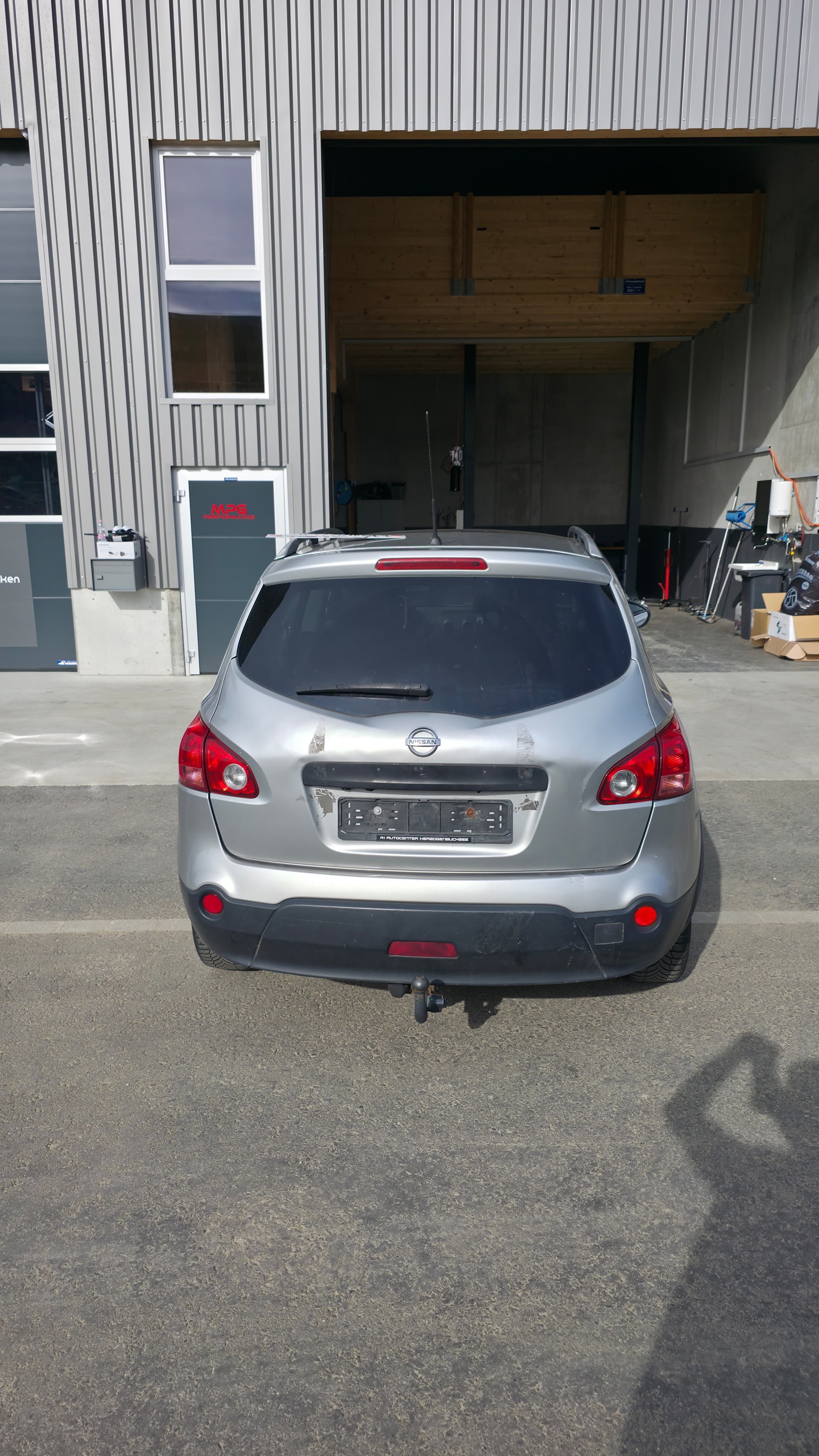 NISSAN Qashqai +2 2.0 dCi 4WD acenta-image-3