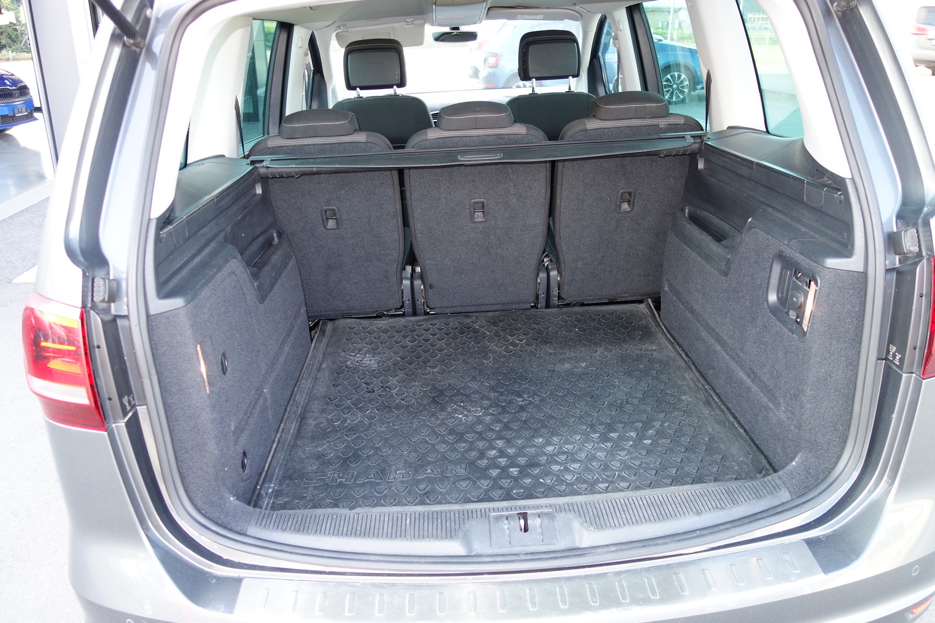 VW Sharan 2.0 TDI BMT Comfortline 4Motion-image-6