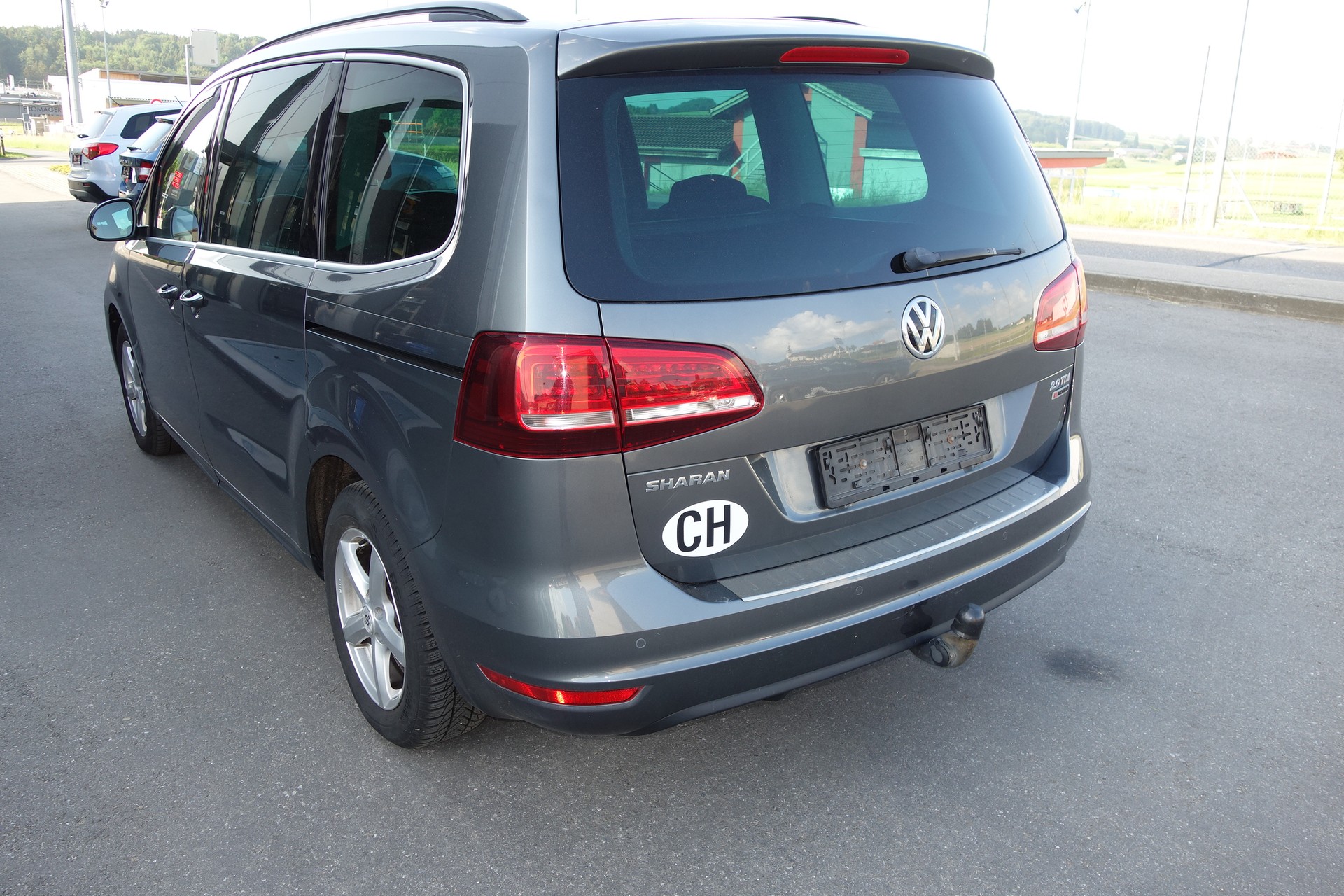 VW Sharan 2.0 TDI BMT Comfortline 4Motion-image-4