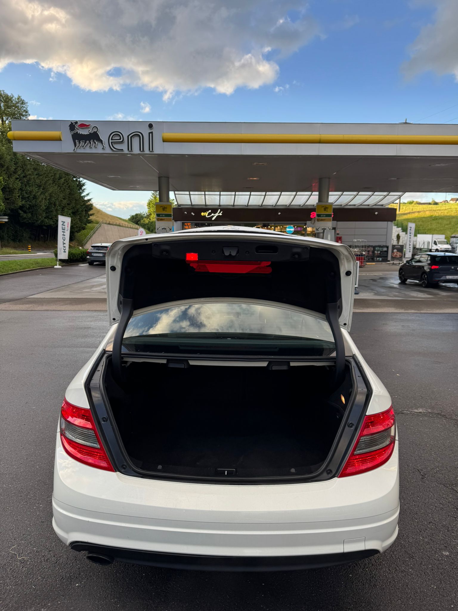 MERCEDES-BENZ C 180 Kompressor White Star Automatic-image-15