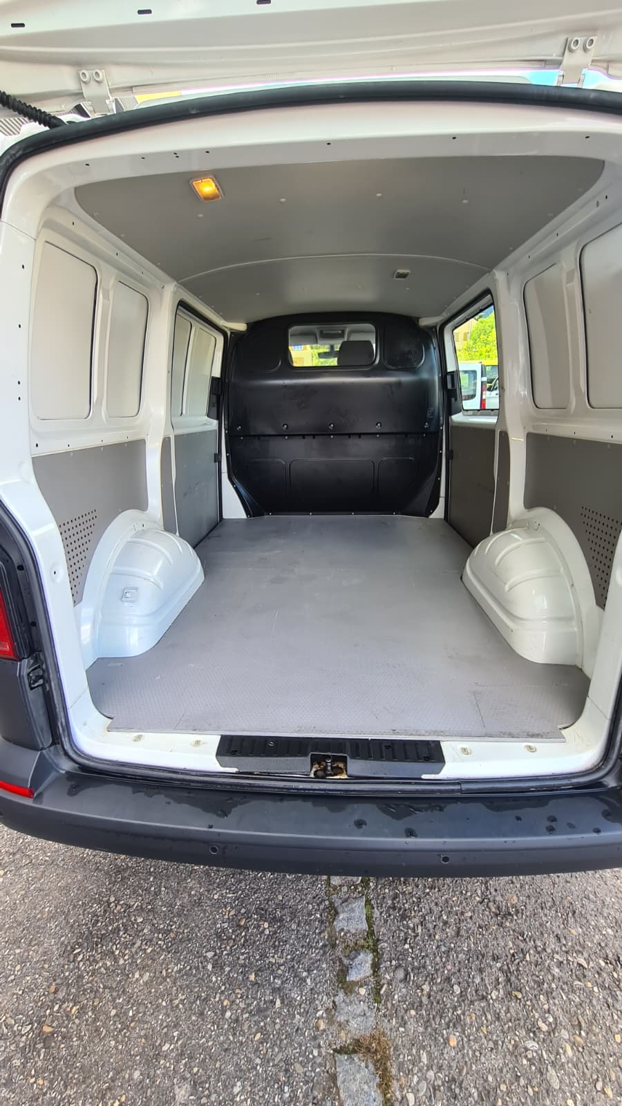 VW T6 2.0 TDI 4Motion DSG ** 3-Plätzer ** Gr-Navi ** RF-Kamera ** PDC V+H ** Sitzheizung ** LTZ MFK 10.04.2025 & Service **-image-11