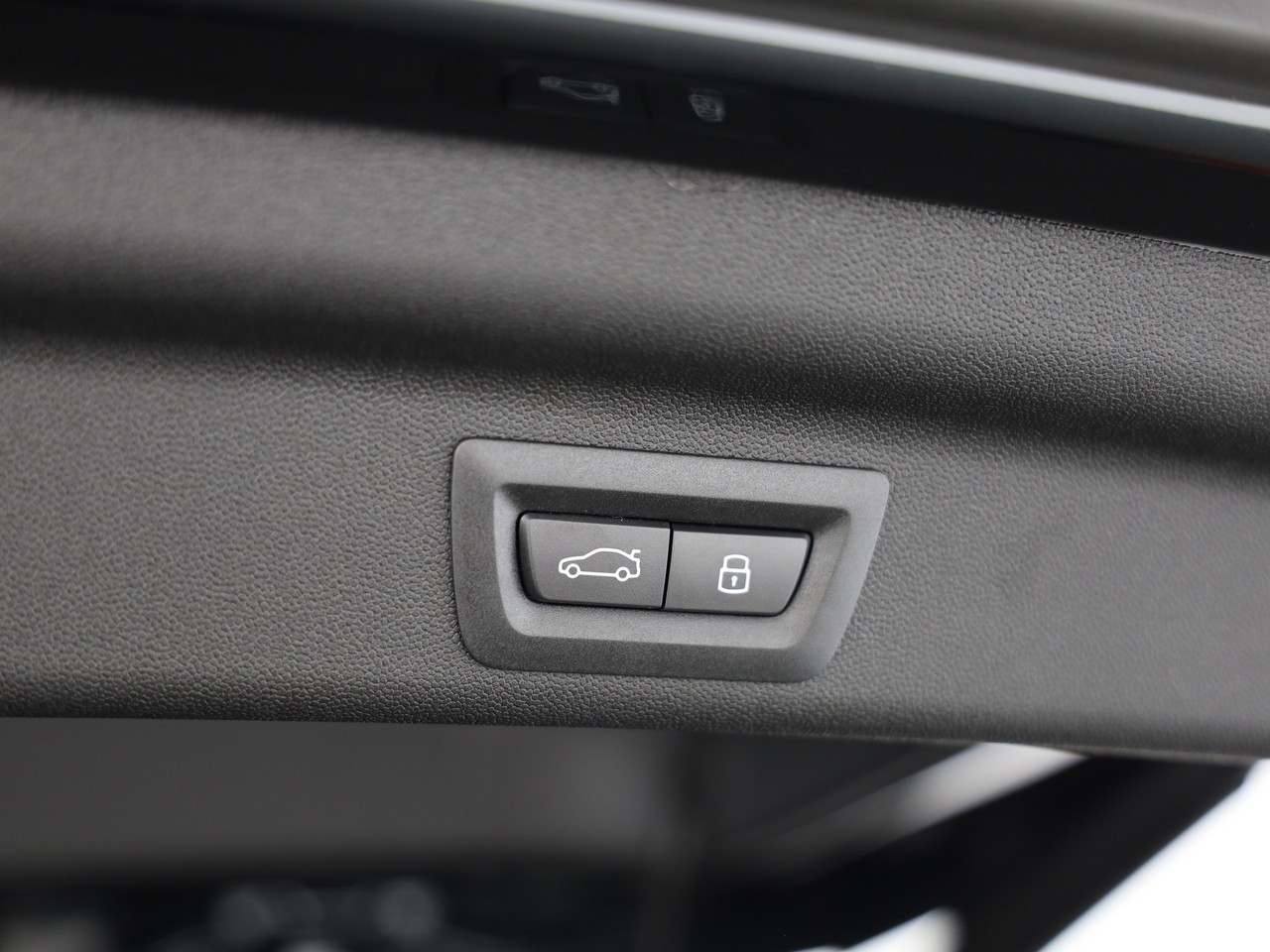 MINI Countryman SE ALL 4-image-9