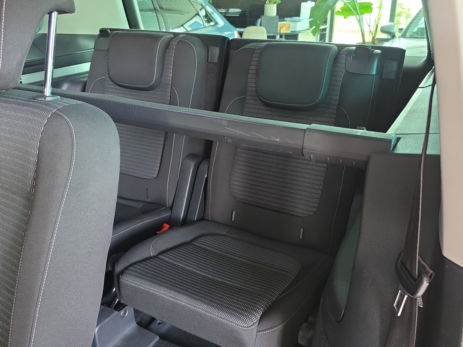 SEAT Alhambra 1.4 TSI DSG SWISS FR2-image-17