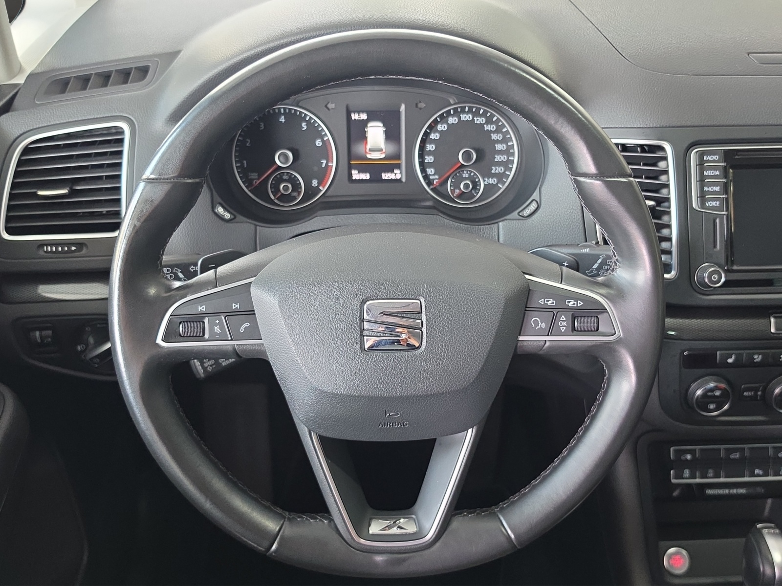 SEAT Alhambra 1.4 TSI DSG SWISS FR2-image-9