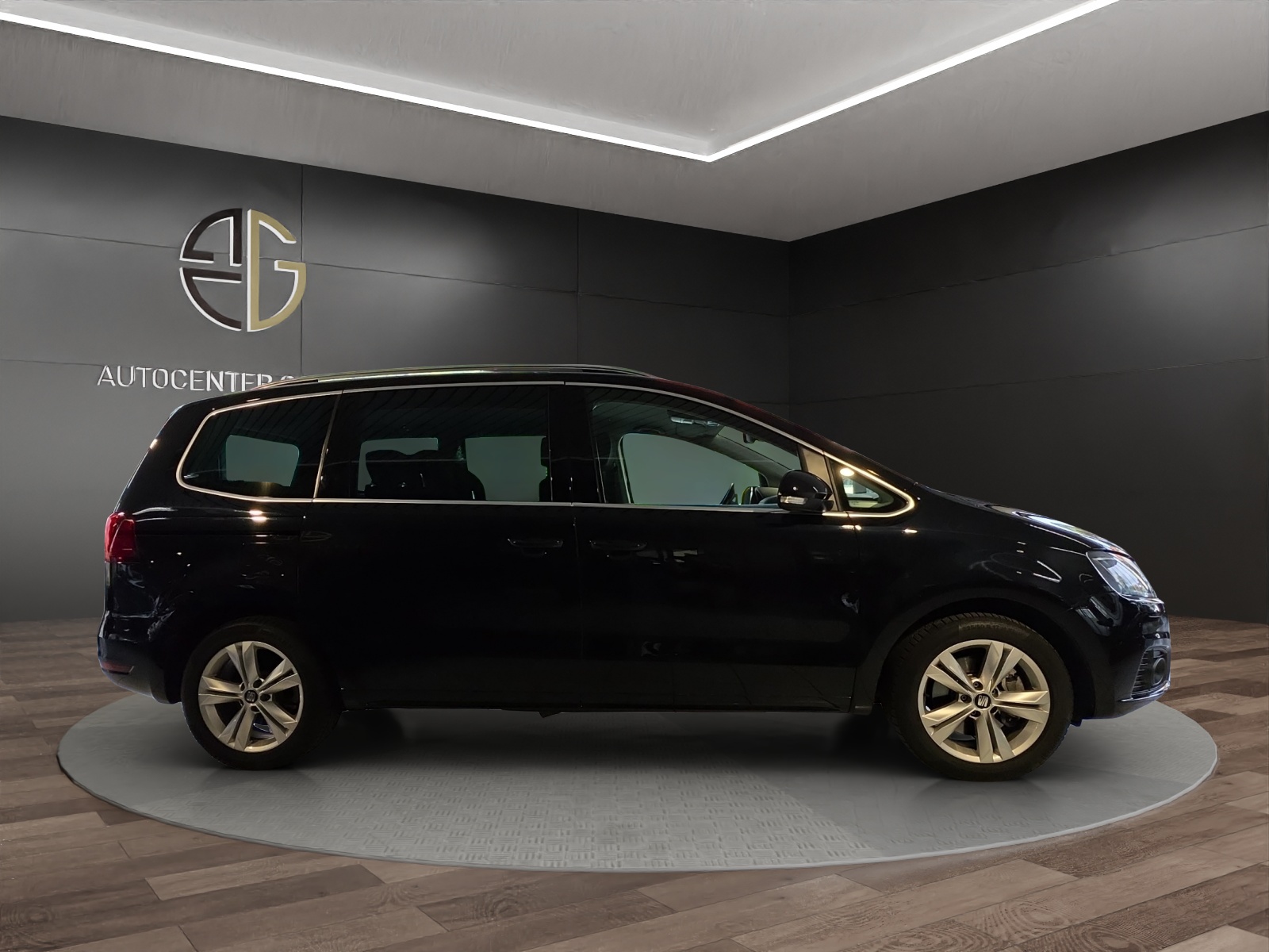 SEAT Alhambra 1.4 TSI DSG SWISS FR2-image-4