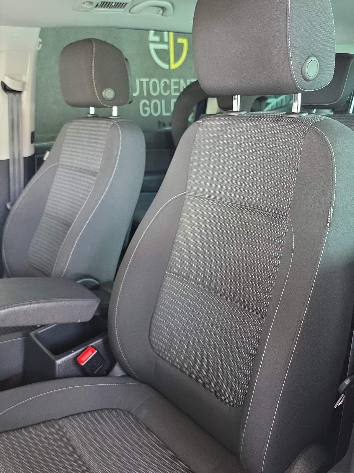 SEAT Alhambra 1.4 TSI DSG SWISS FR2-image-8