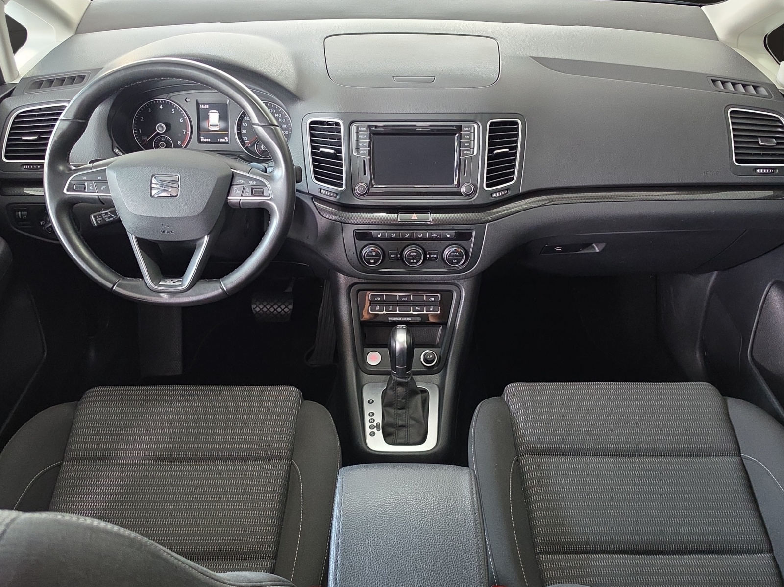 SEAT Alhambra 1.4 TSI DSG SWISS FR2-image-12