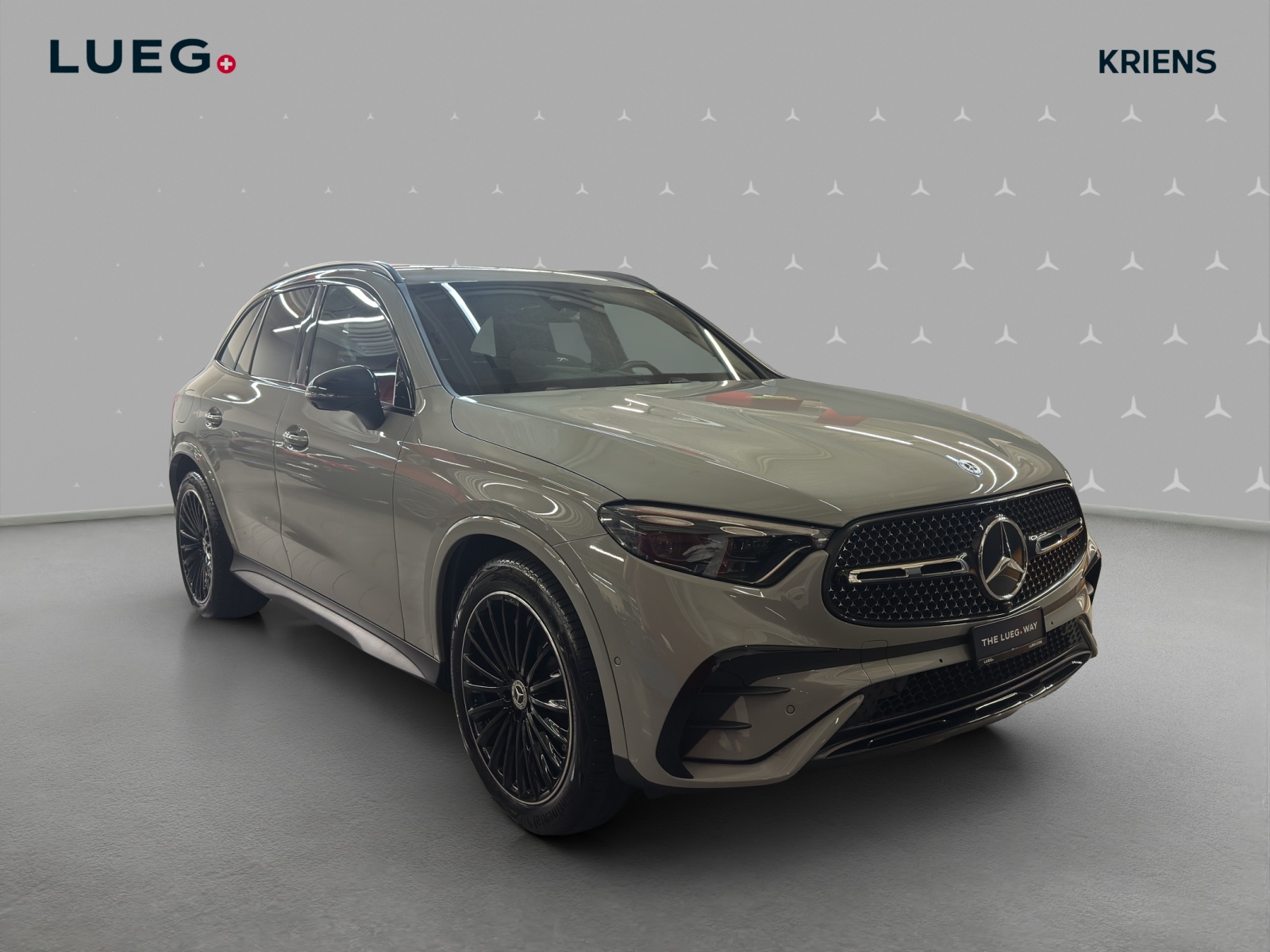 MERCEDES-BENZ GLC 200 4M - AMG / DISTRONIC / 360 Grad Kamera / DIGITAL LIGHT / Soundsystem-image-4